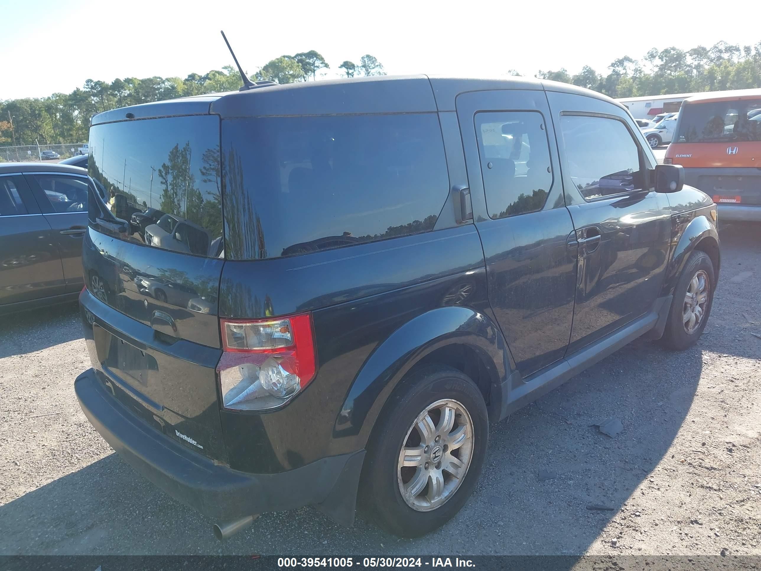 Photo 3 VIN: 5J6YH28736L002108 - HONDA ELEMENT 