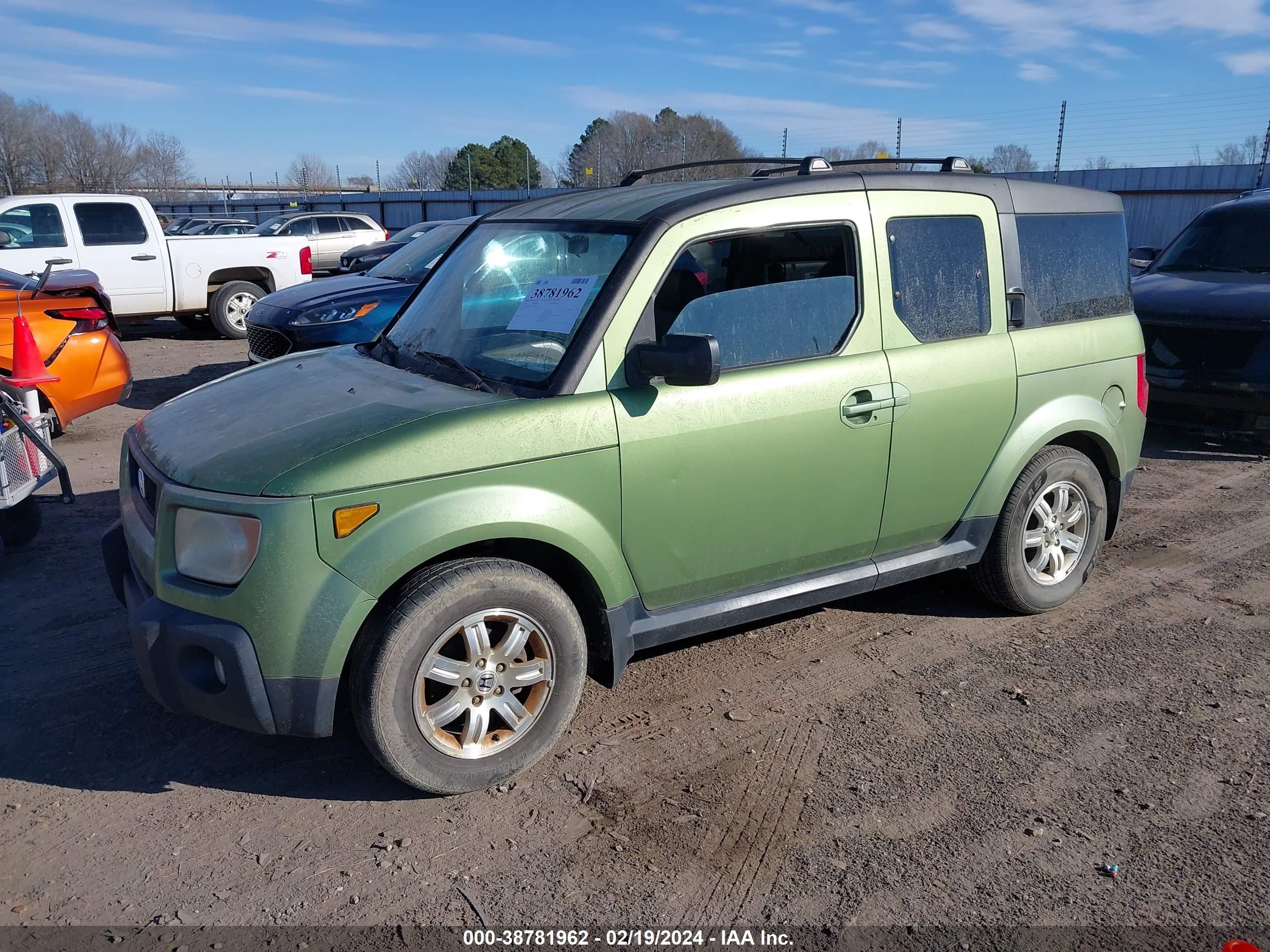 Photo 1 VIN: 5J6YH28736L010984 - HONDA ELEMENT 