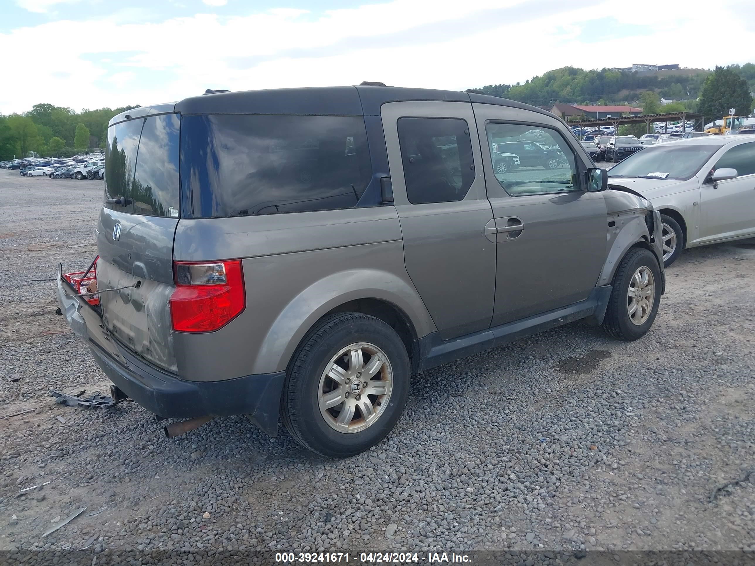 Photo 3 VIN: 5J6YH28778L003930 - HONDA ELEMENT 