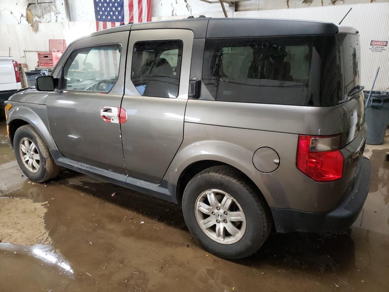 Photo 1 VIN: 5J6YH28778L003975 - HONDA ELEMENT 