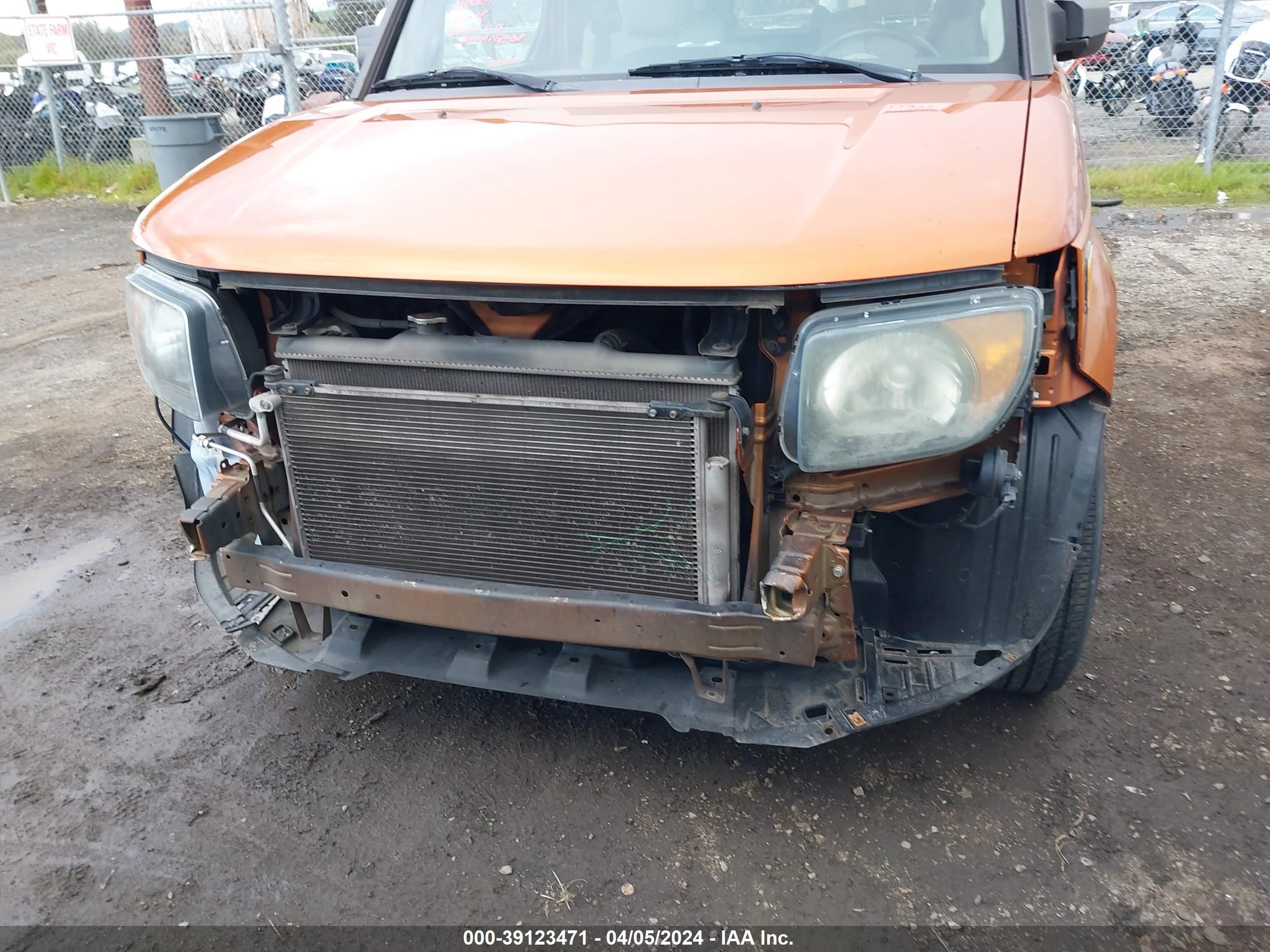 Photo 5 VIN: 5J6YH28788L014158 - HONDA ELEMENT 