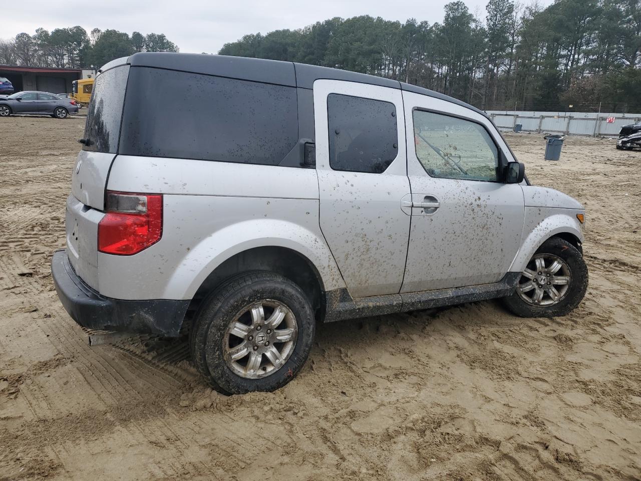 Photo 2 VIN: 5J6YH28798L011317 - HONDA ELEMENT 