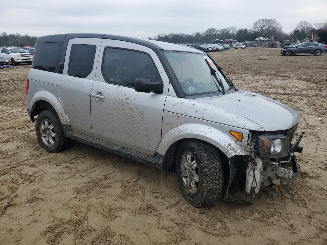 Photo 3 VIN: 5J6YH28798L011317 - HONDA ELEMENT 