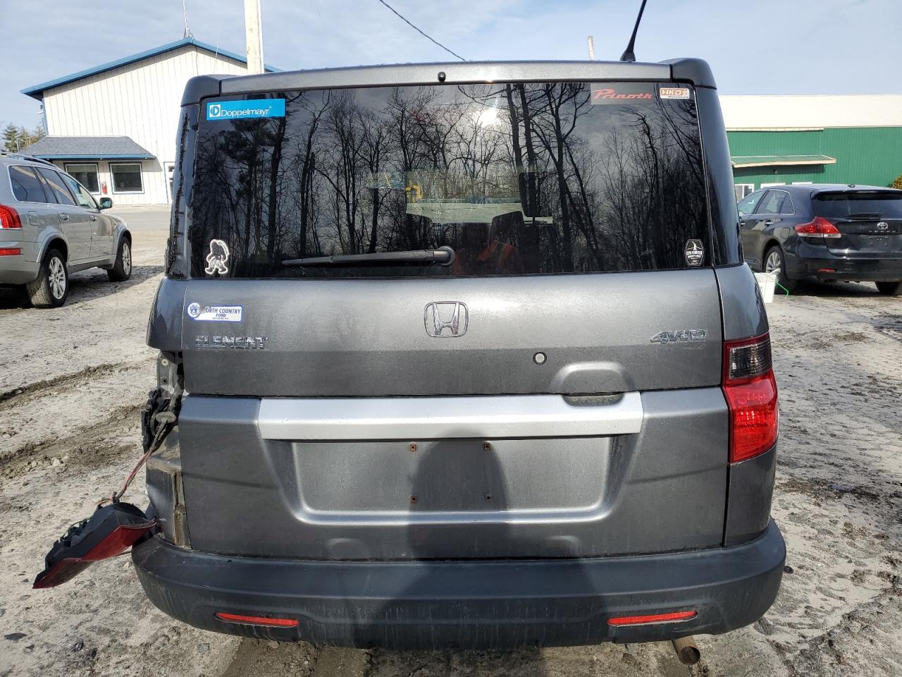 Photo 5 VIN: 5J6YH2H33BL000589 - HONDA ELEMENT 