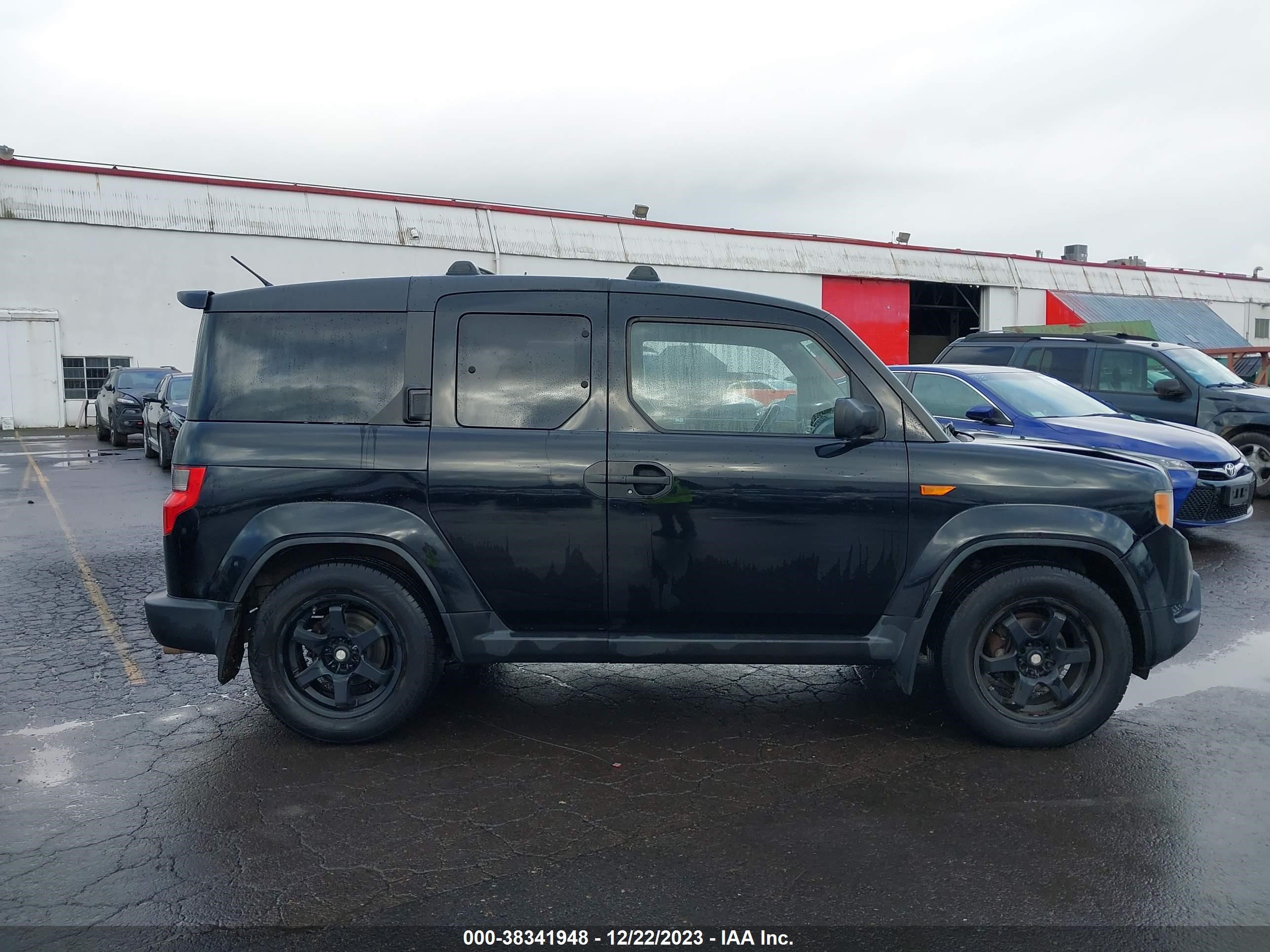 Photo 12 VIN: 5J6YH2H37BL006198 - HONDA ELEMENT 