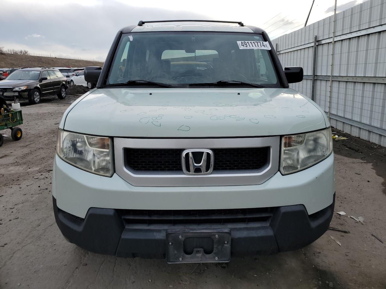 Photo 4 VIN: 5J6YH2H75AL008565 - HONDA ELEMENT 