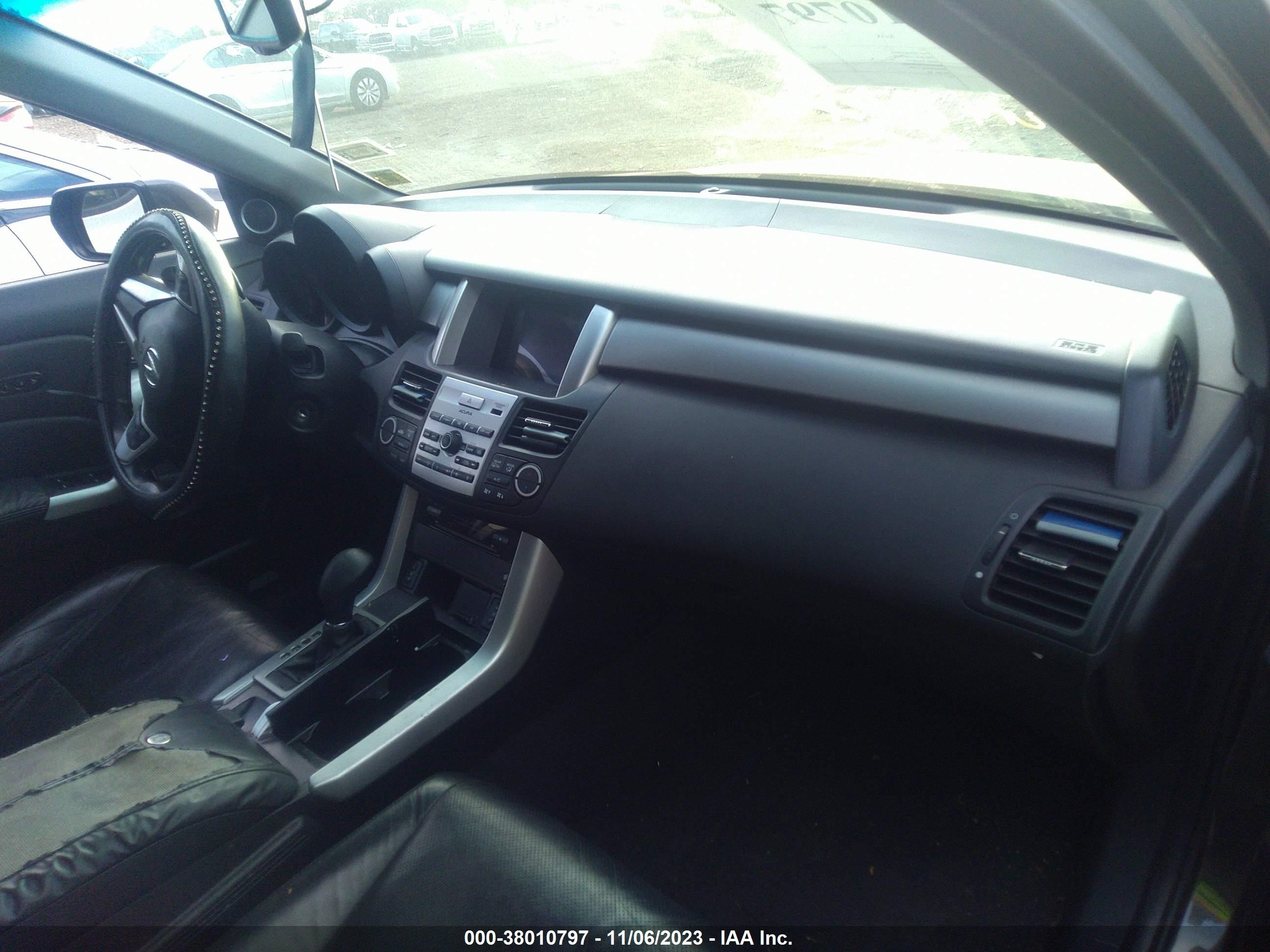 Photo 4 VIN: 5J8TB18209A005324 - ACURA RDX 