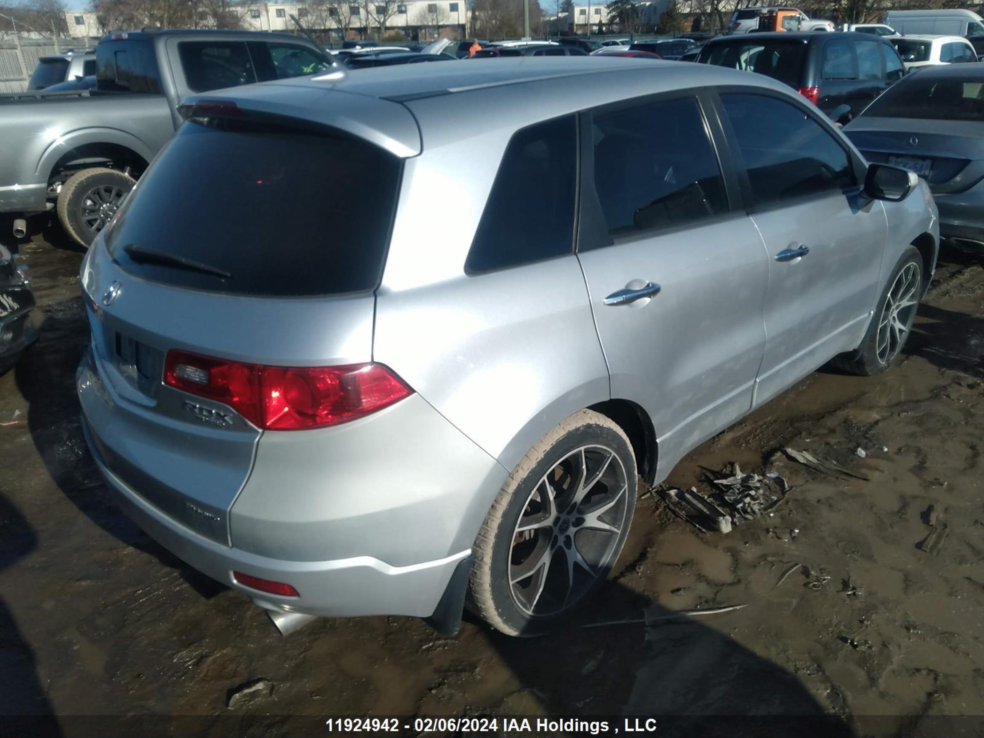 Photo 3 VIN: 5J8TB18288A803536 - ACURA RDX 