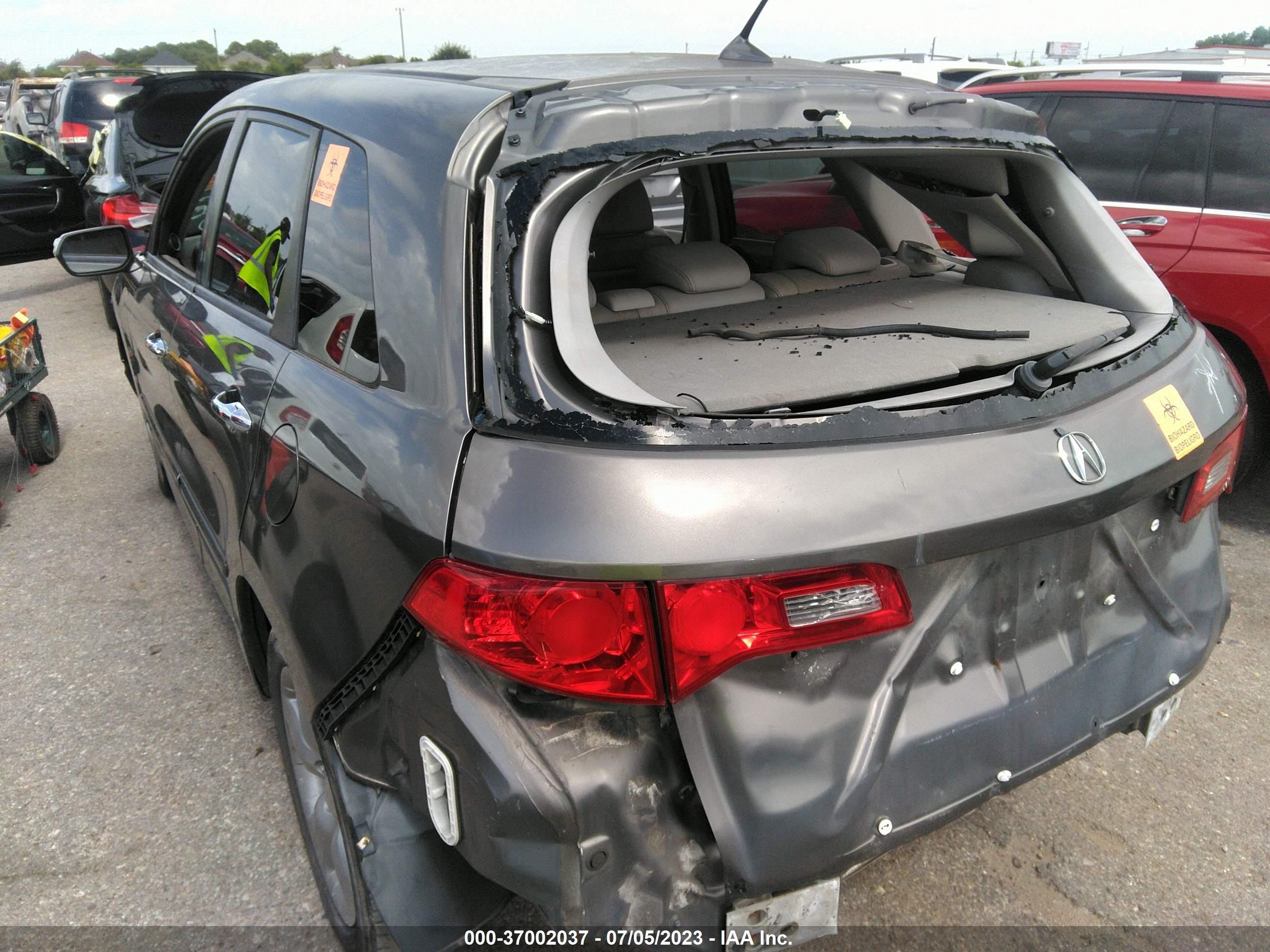 Photo 2 VIN: 5J8TB18558A004999 - ACURA RDX 