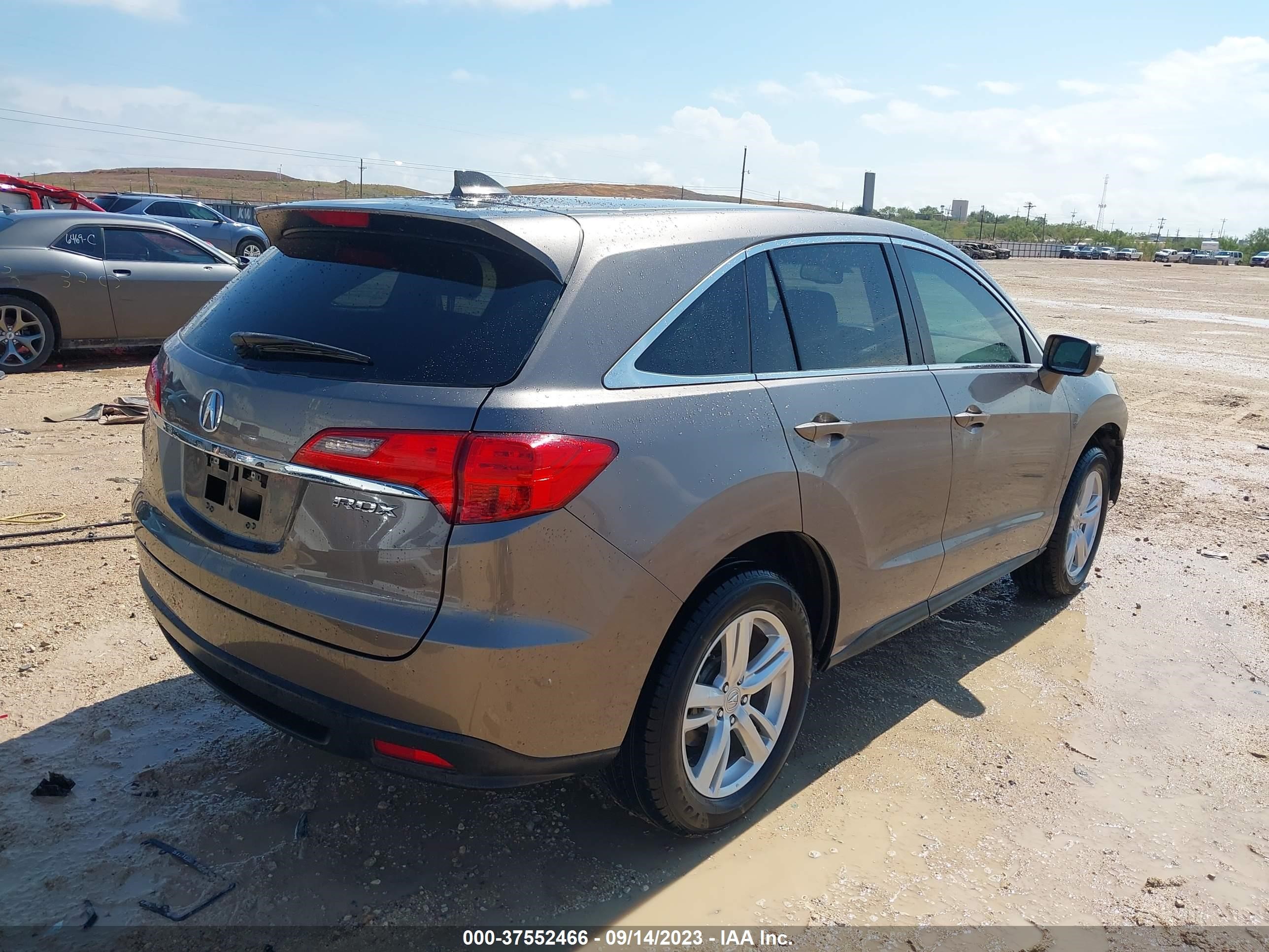 Photo 3 VIN: 5J8TB3H30DL015773 - ACURA RDX 