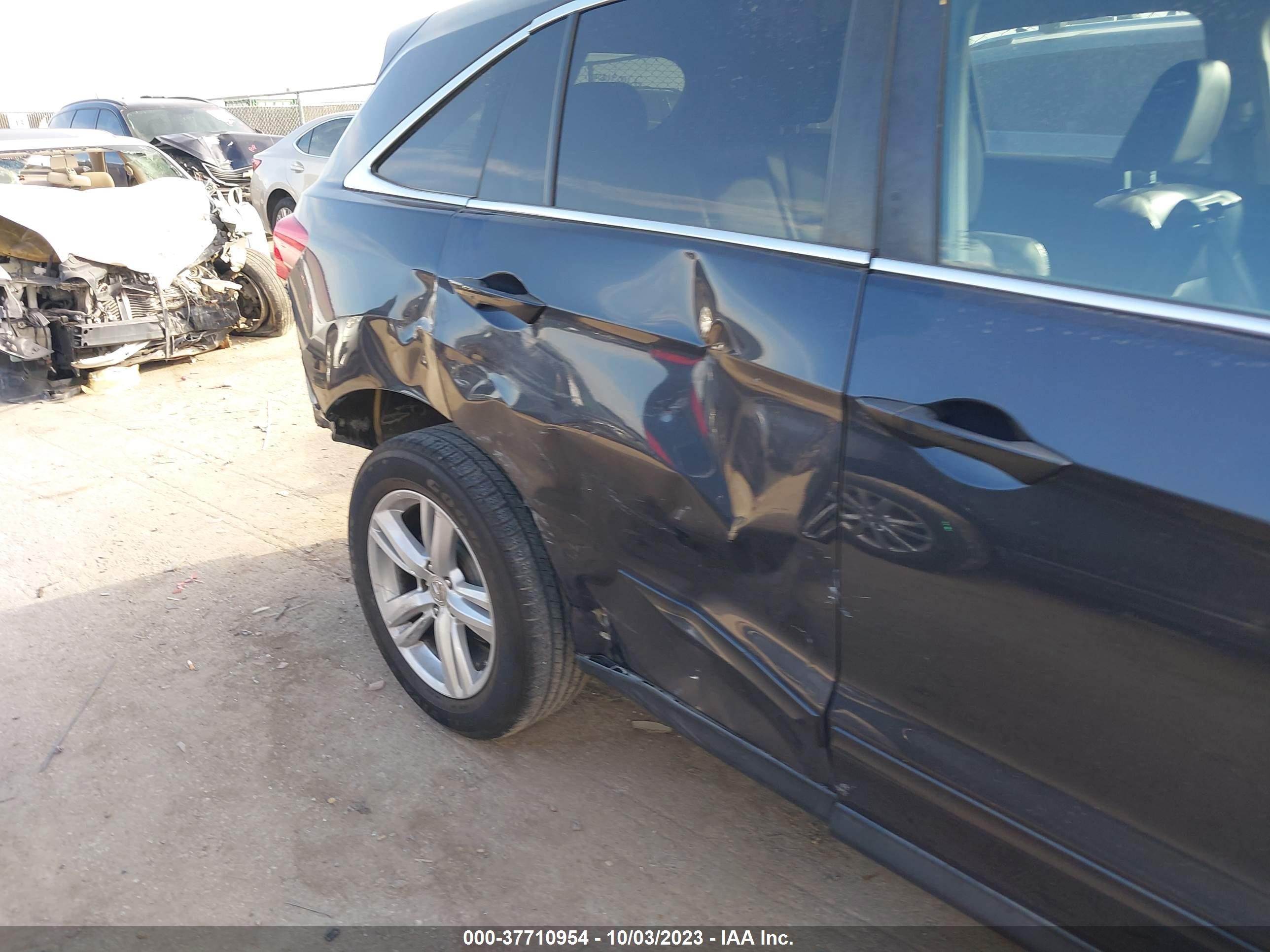 Photo 5 VIN: 5J8TB3H30FL015050 - ACURA RDX 