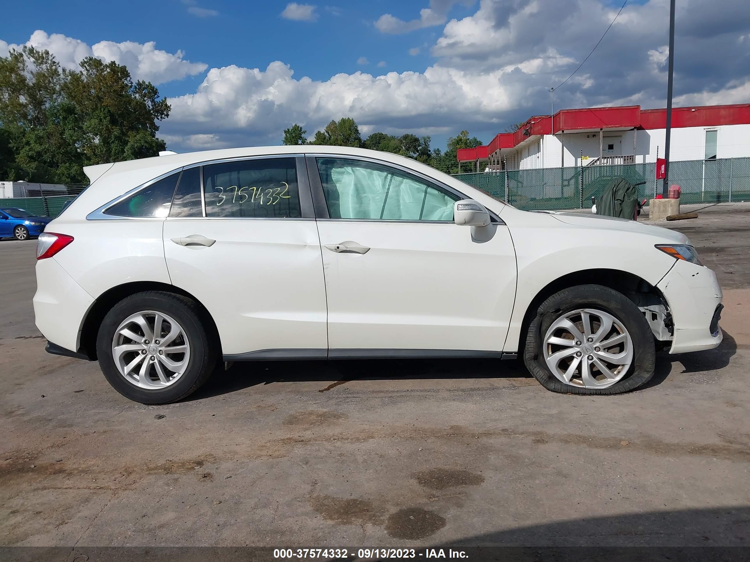 Photo 13 VIN: 5J8TB3H33HL001999 - ACURA RDX 