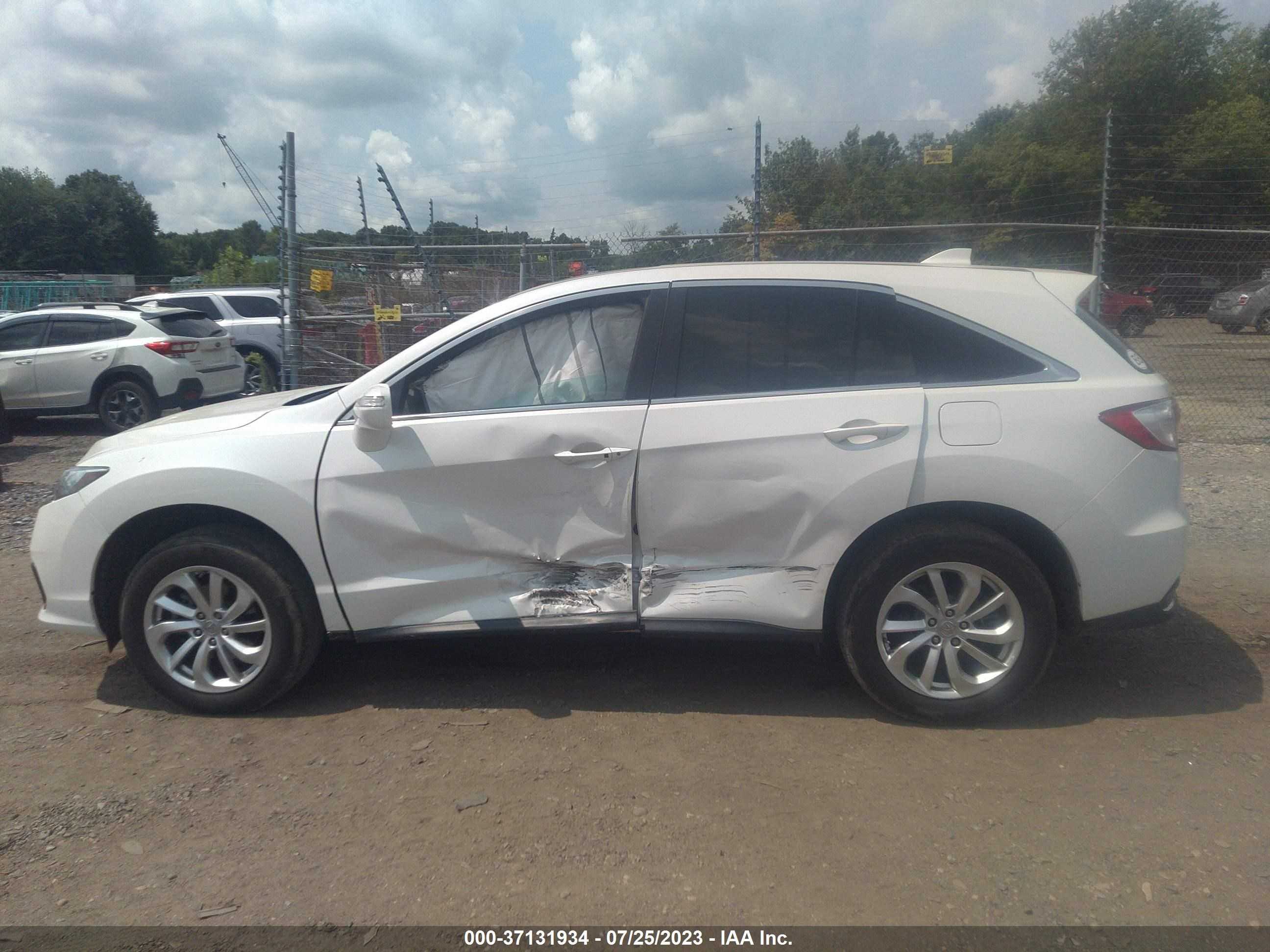 Photo 13 VIN: 5J8TB3H36JL006913 - ACURA RDX 