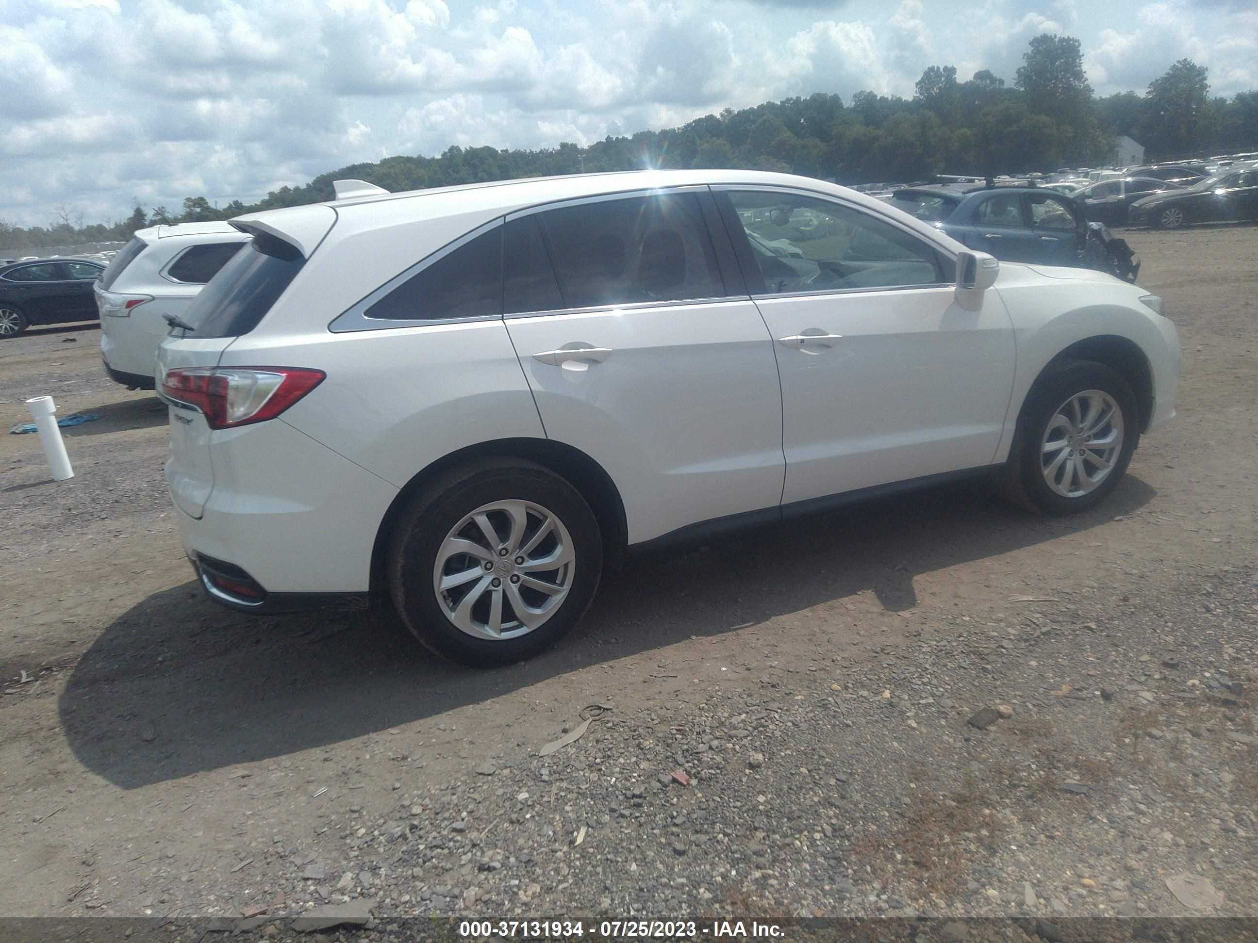 Photo 3 VIN: 5J8TB3H36JL006913 - ACURA RDX 