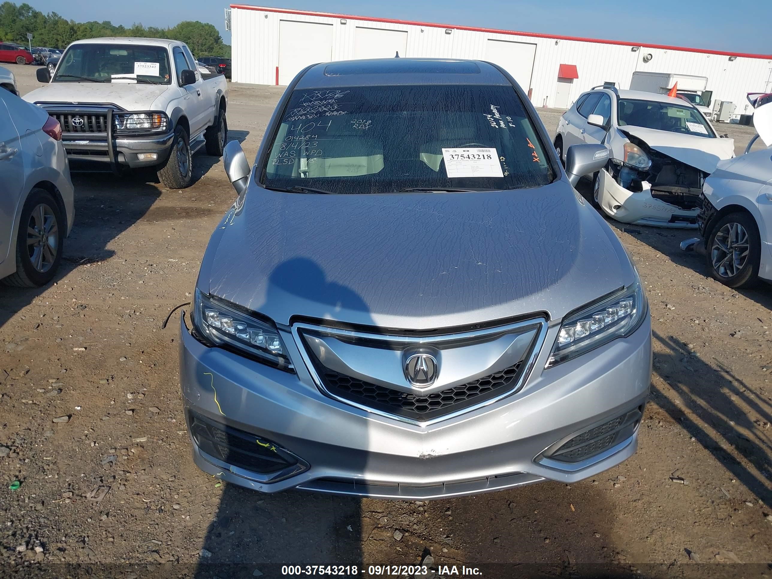 Photo 11 VIN: 5J8TB3H38JL014284 - ACURA RDX 