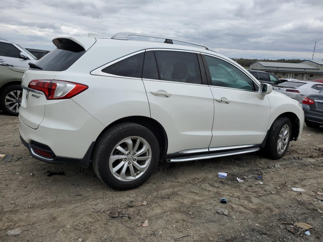 Photo 2 VIN: 5J8TB3H55GL013801 - ACURA RDX 