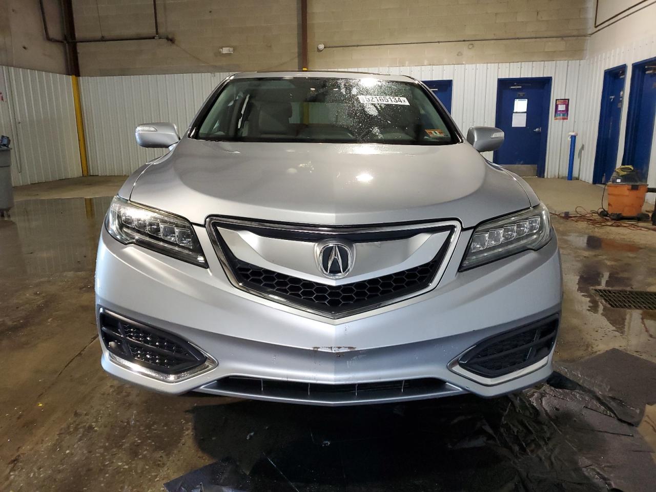 Photo 4 VIN: 5J8TB3H57JL000717 - ACURA RDX 