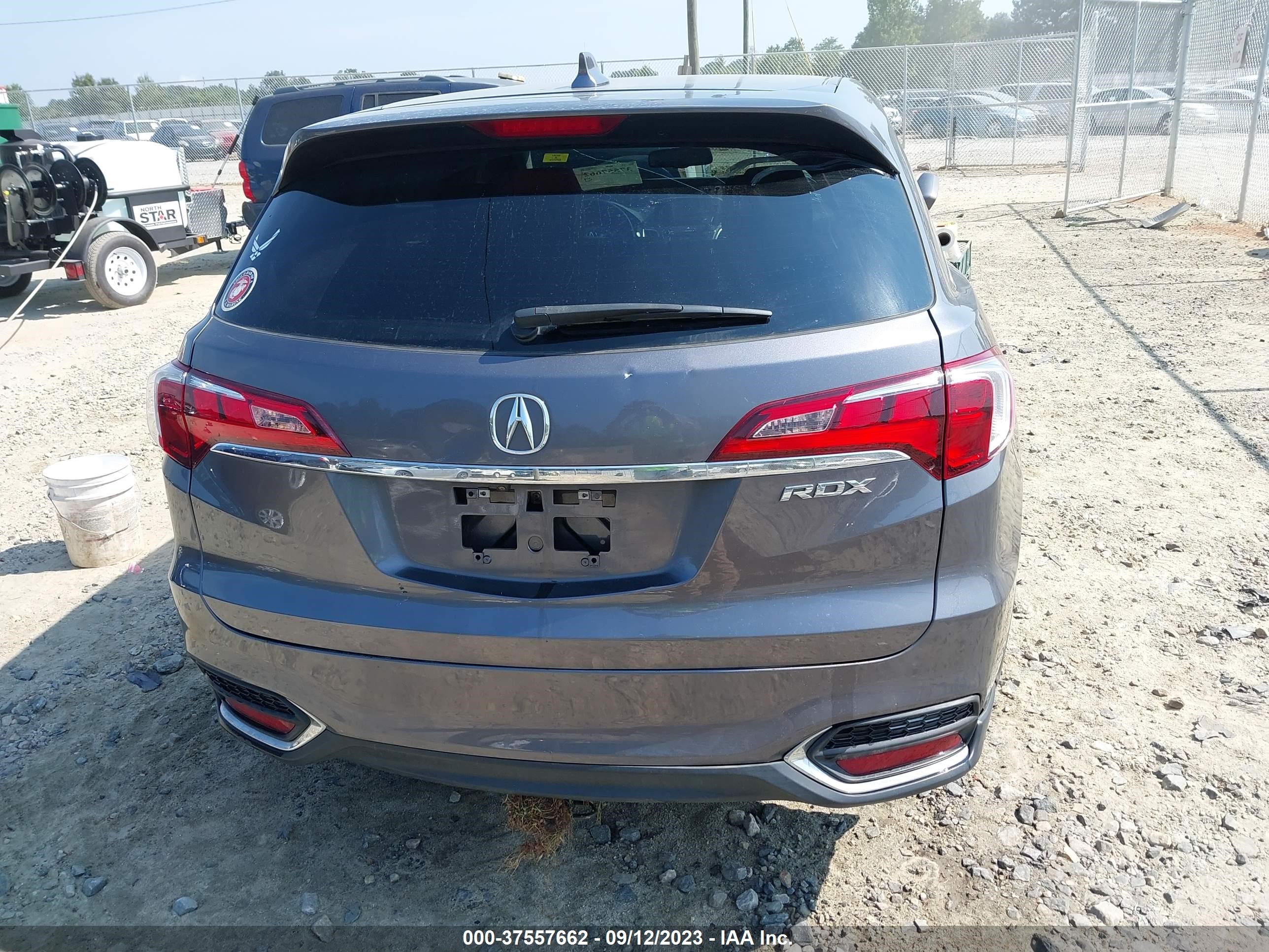 Photo 15 VIN: 5J8TB3H5XHL011351 - ACURA RDX 