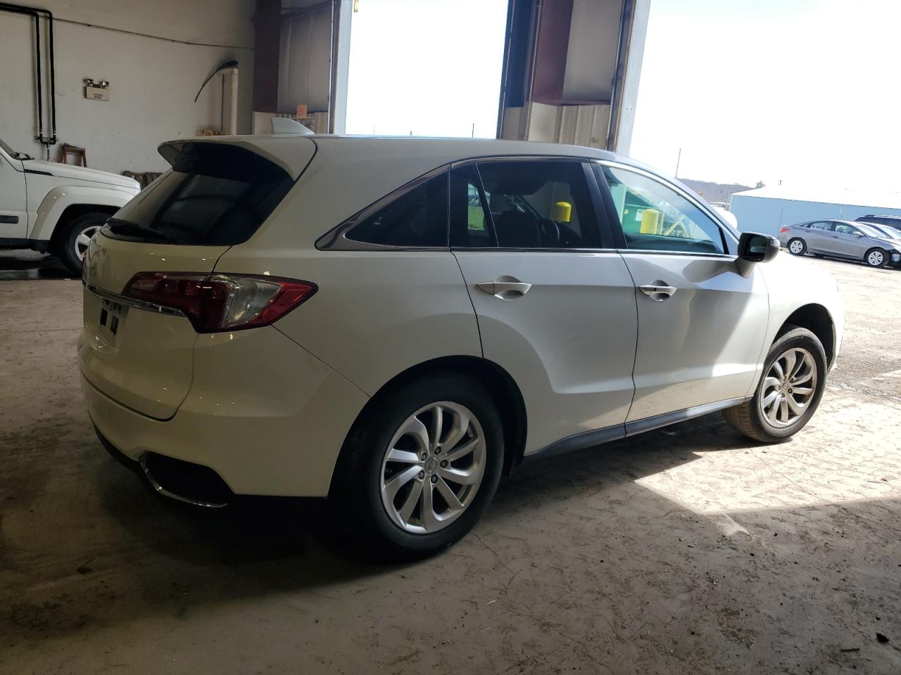 Photo 2 VIN: 5J8TB4H35JL020243 - ACURA RDX 