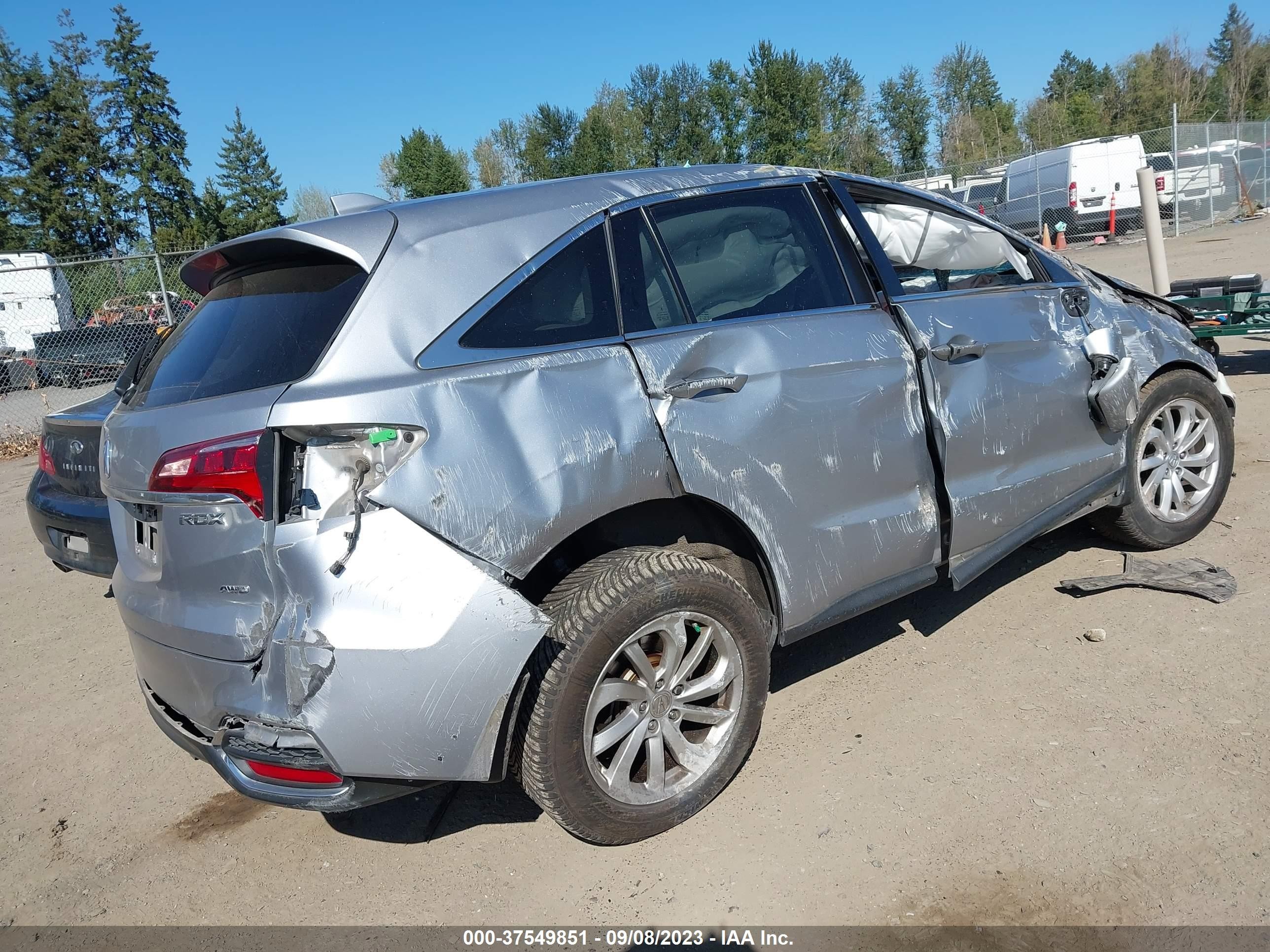 Photo 3 VIN: 5J8TB4H50JL001178 - ACURA RDX 