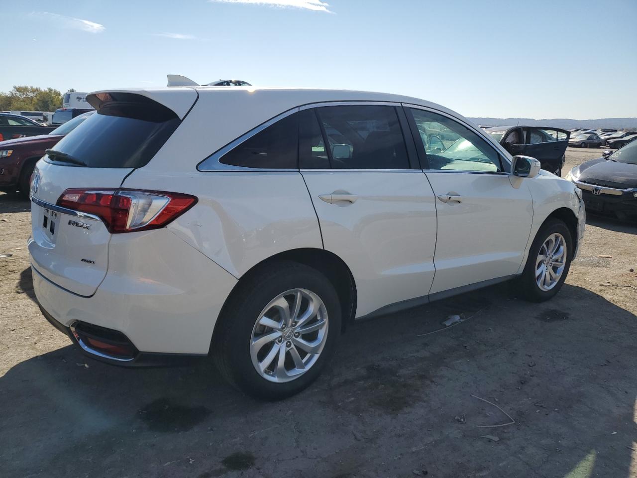 Photo 2 VIN: 5J8TB4H52JL027569 - ACURA RDX 