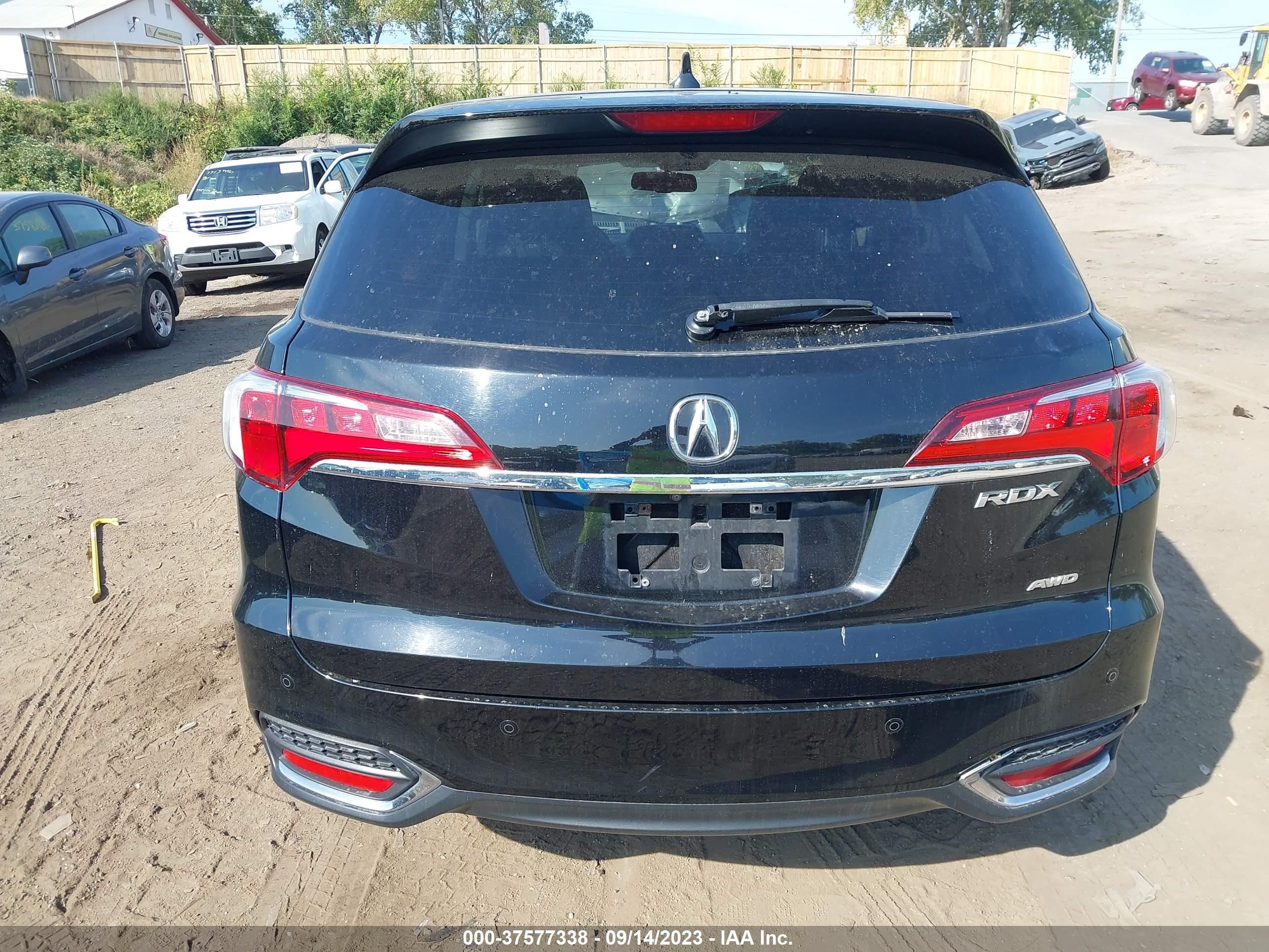 Photo 15 VIN: 5J8TB4H7XGL018659 - ACURA RDX 