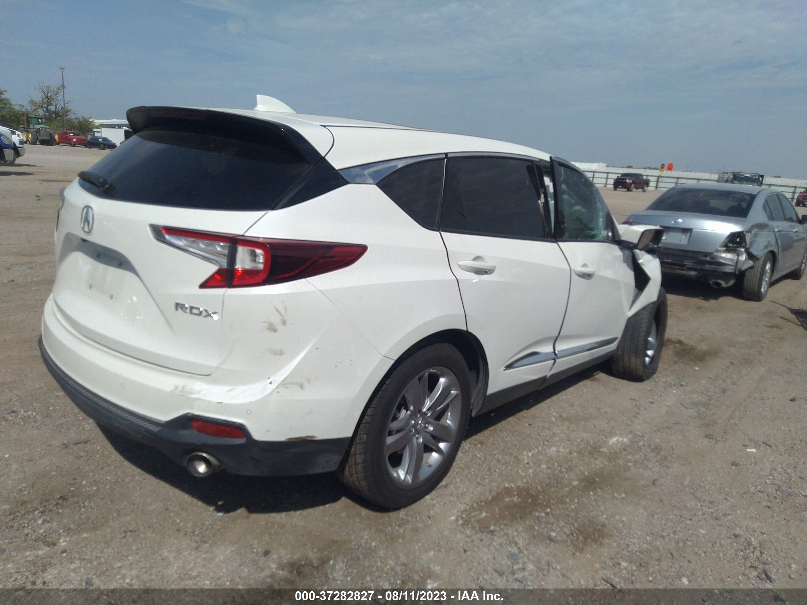 Photo 3 VIN: 5J8TC1H74KL001506 - ACURA RDX 