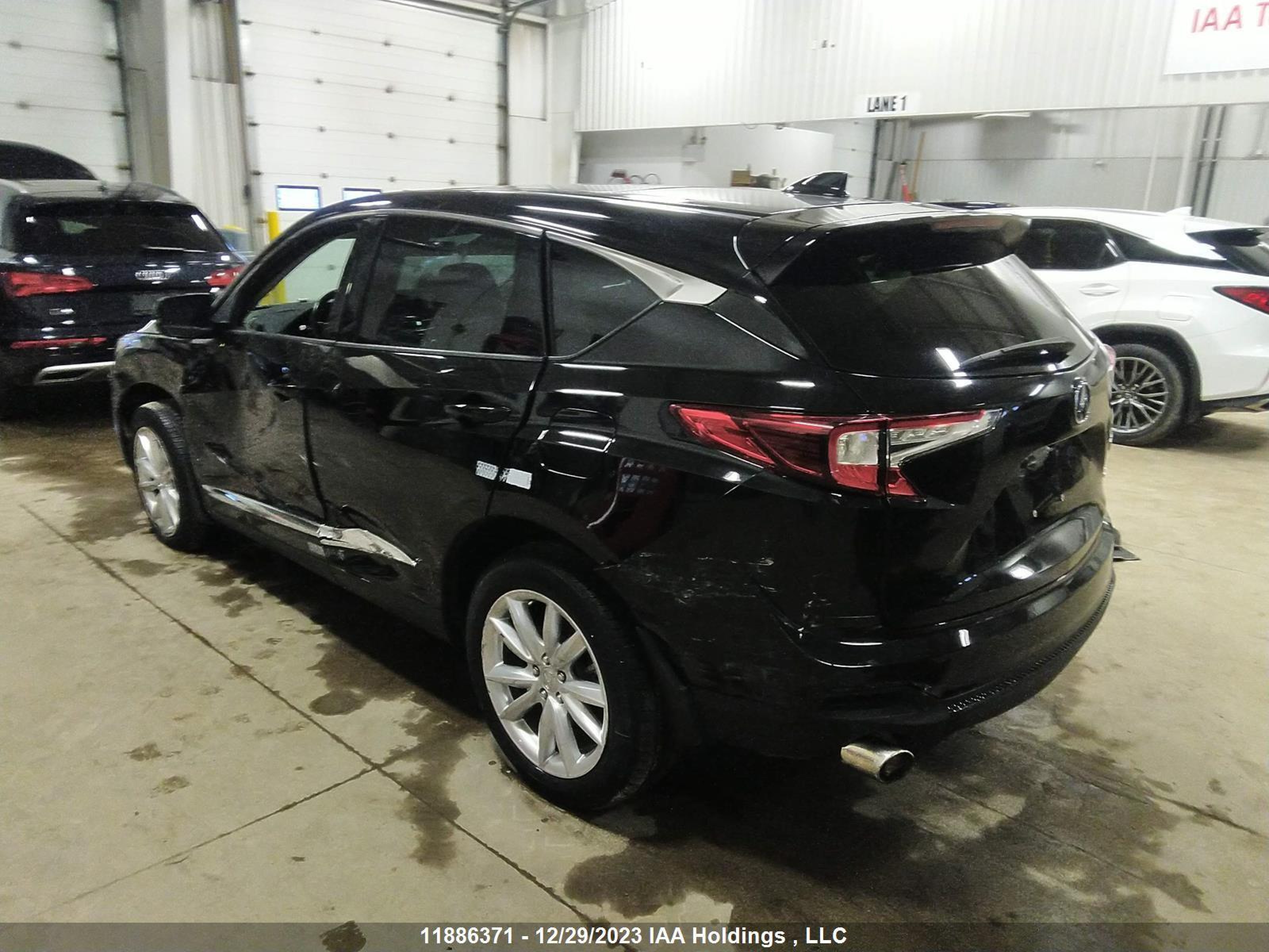 Photo 2 VIN: 5J8TC2H31LL810143 - ACURA RDX 