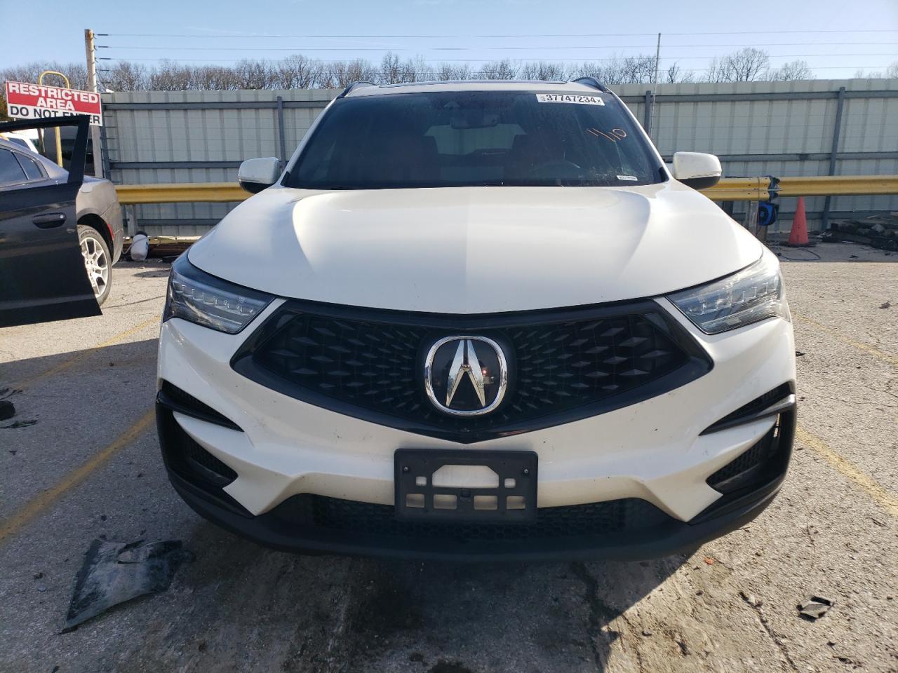 Photo 4 VIN: 5J8TC2H65KL028260 - ACURA RDX 