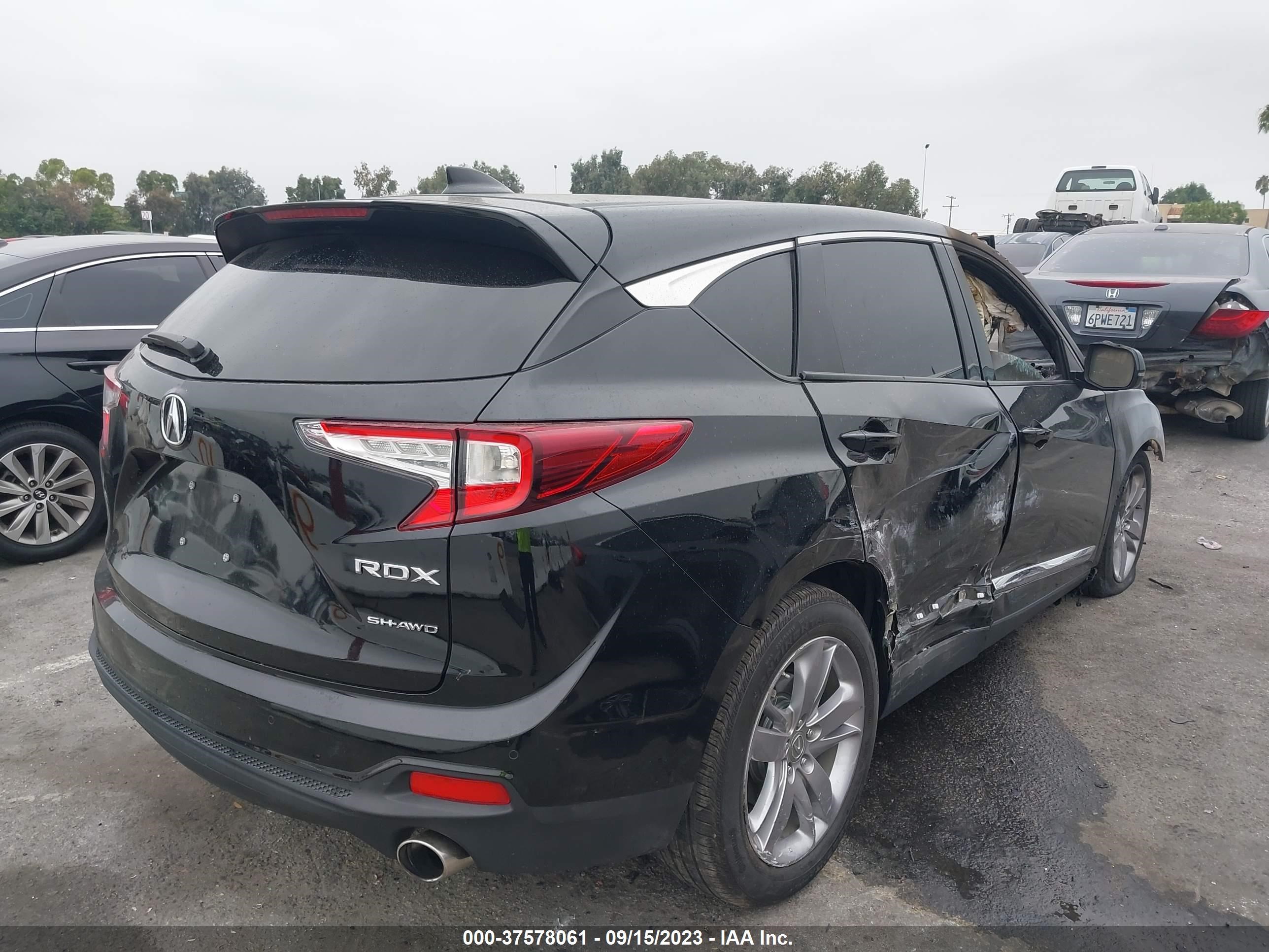 Photo 3 VIN: 5J8TC2H79KL031073 - ACURA RDX 