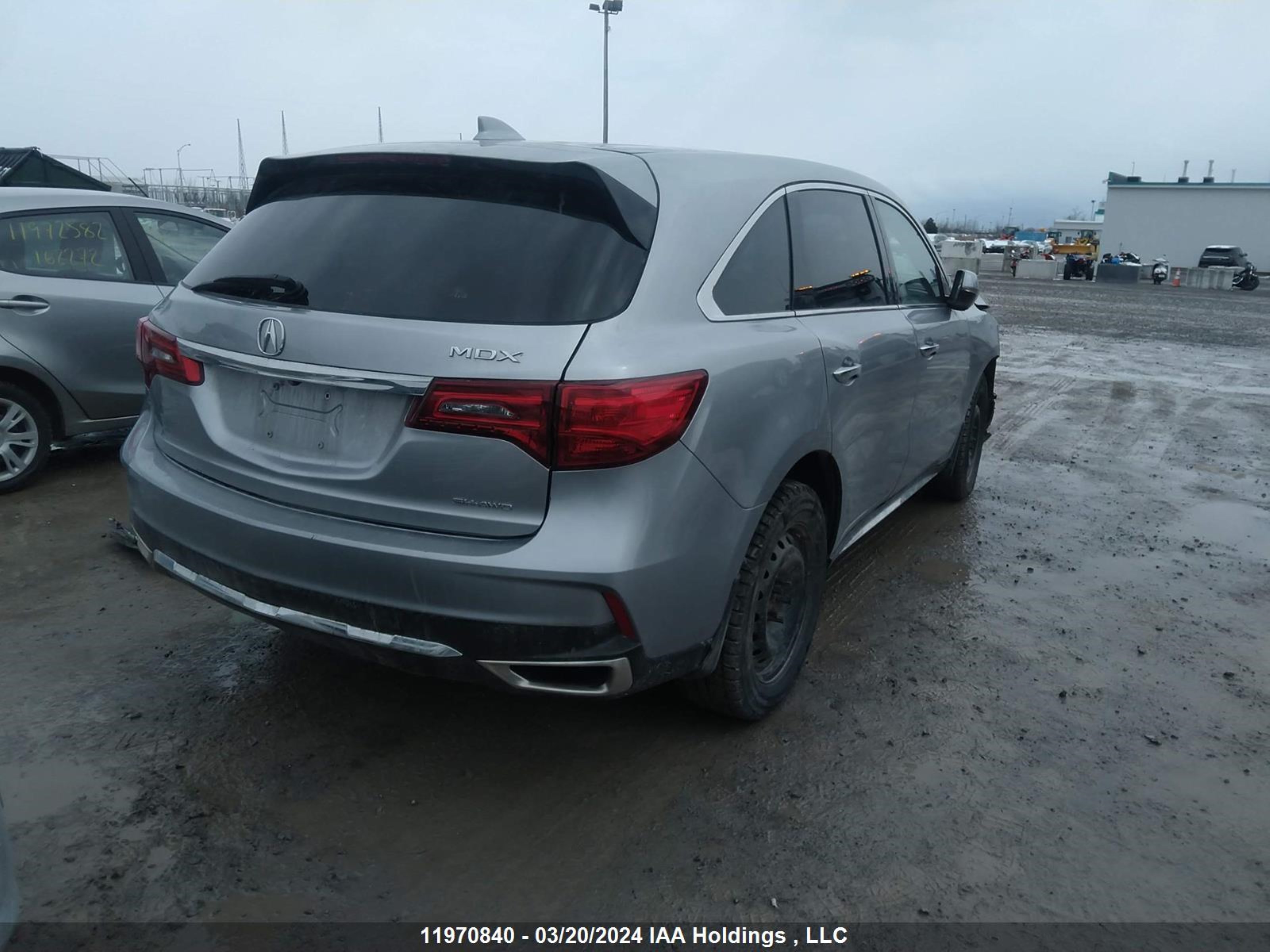 Photo 3 VIN: 5J8YD4H29JL801080 - ACURA MDX 