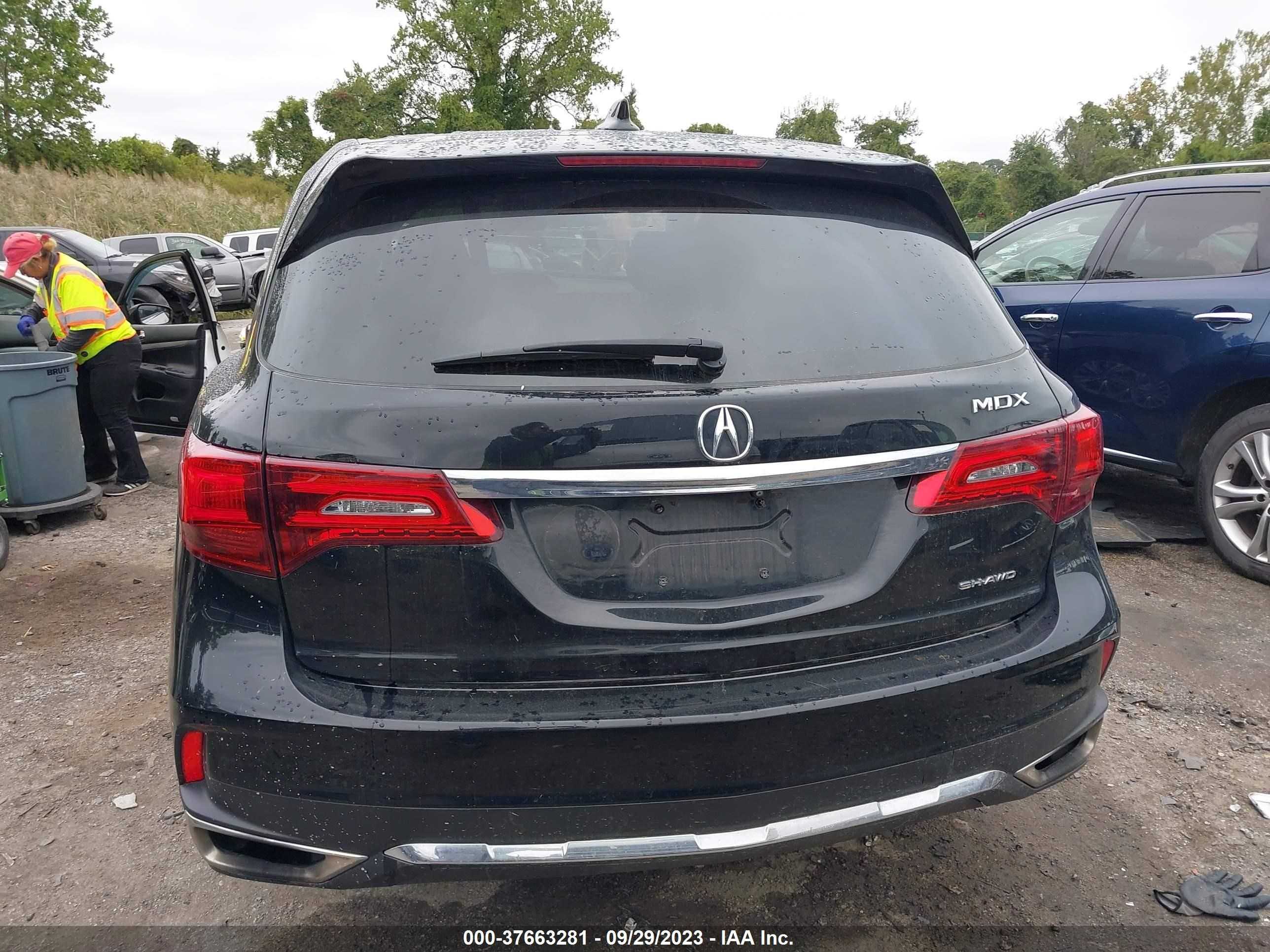 Photo 16 VIN: 5J8YD4H53JL001644 - ACURA MDX 