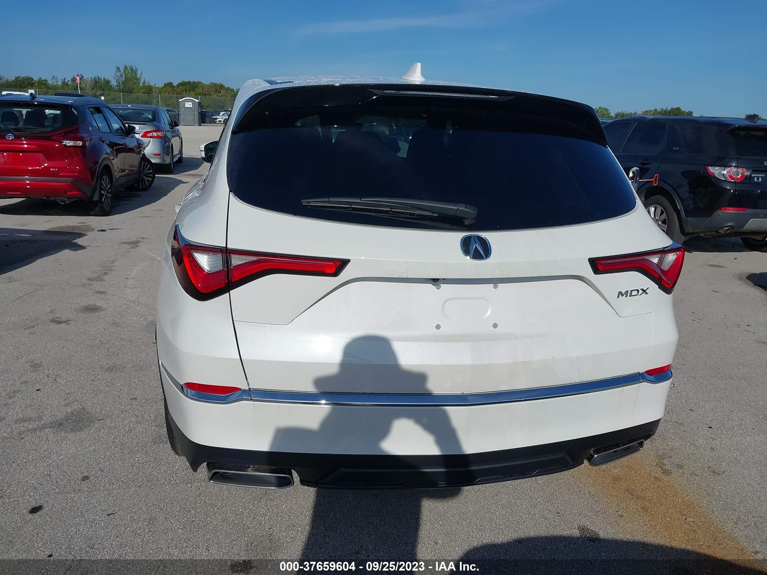 Photo 15 VIN: 5J8YD9H35RL000759 - ACURA MDX 