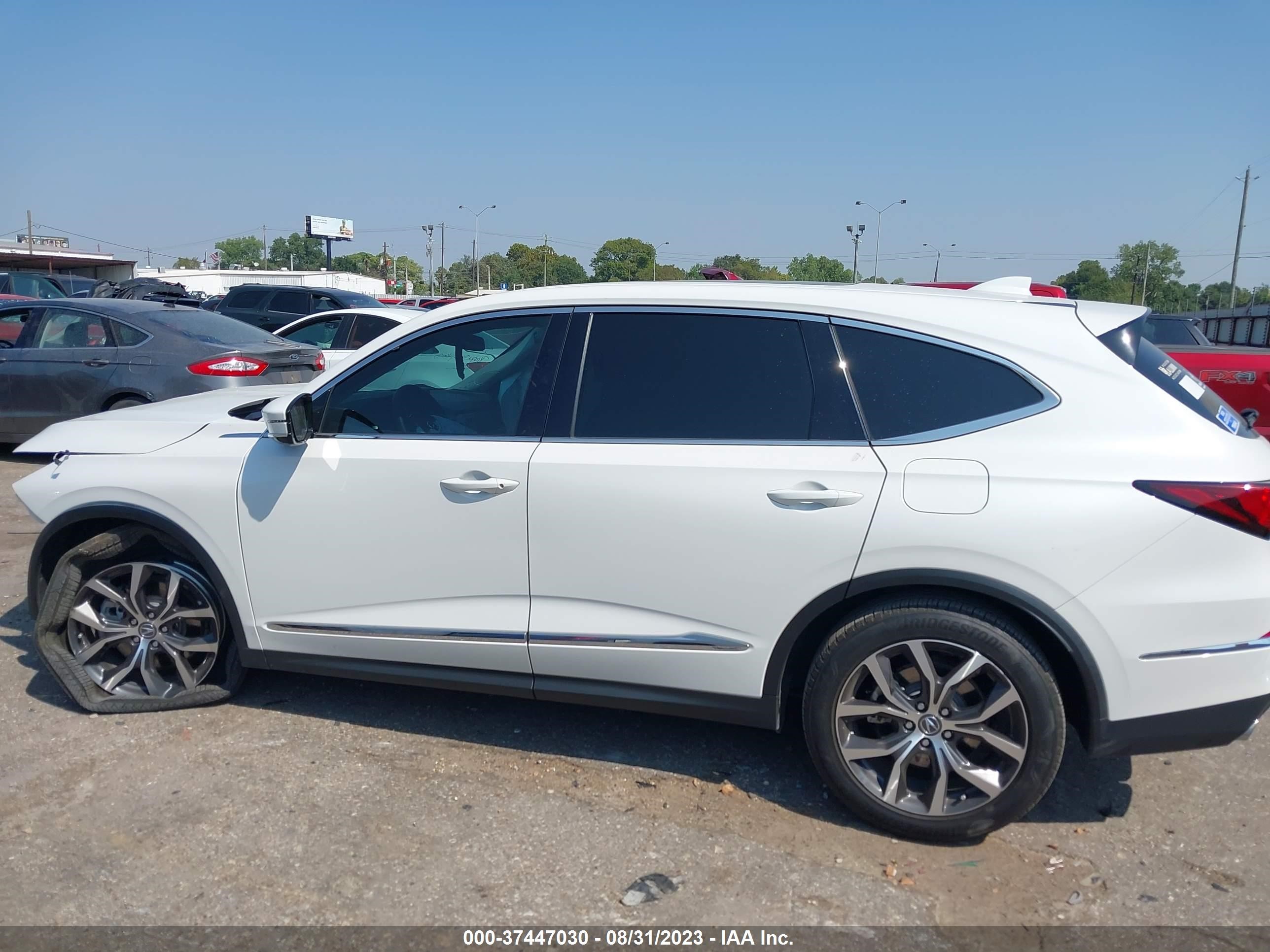 Photo 13 VIN: 5J8YD9H46NL001714 - ACURA MDX 