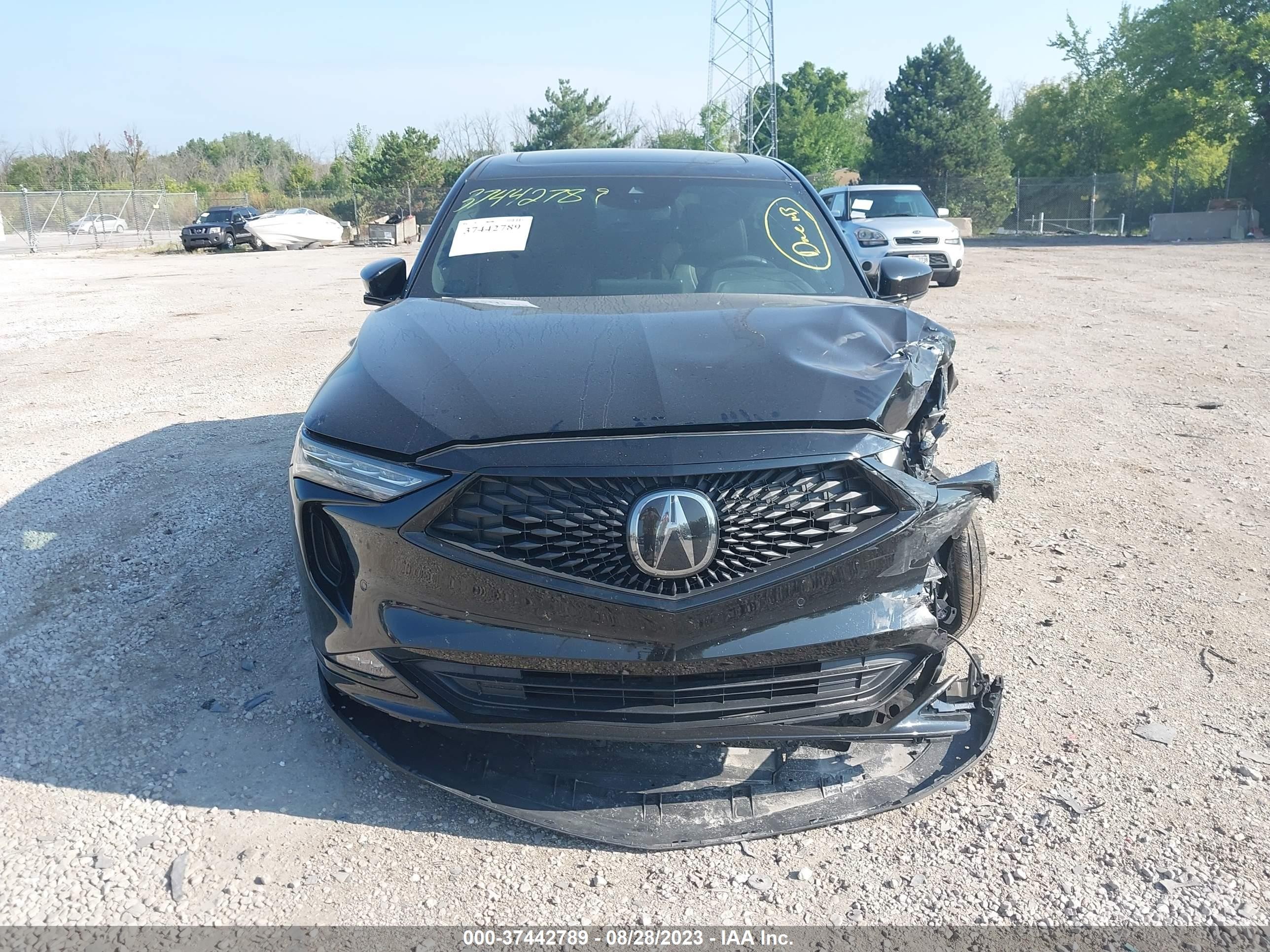 Photo 11 VIN: 5J8YE1H05NL034442 - ACURA MDX 