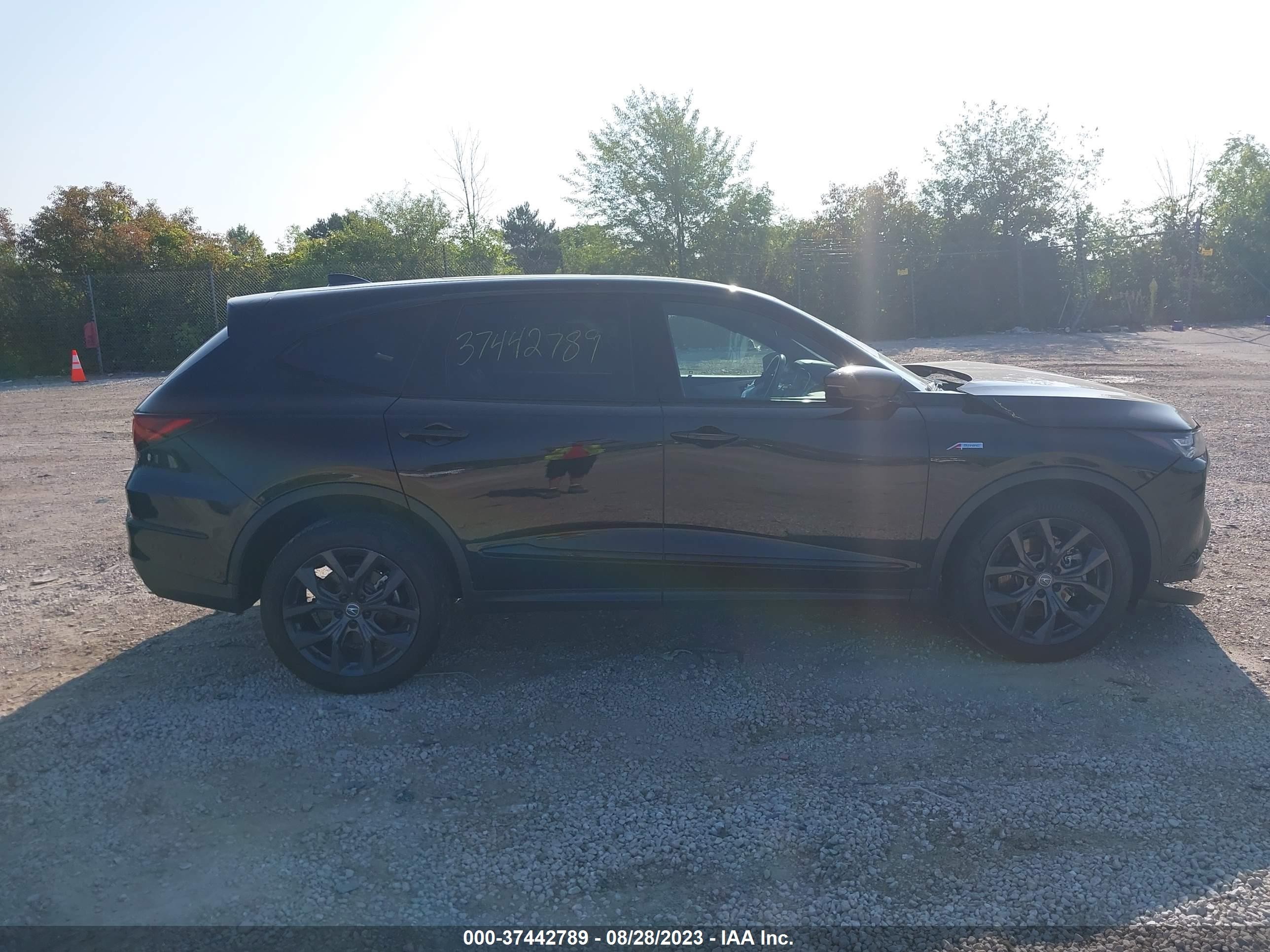 Photo 12 VIN: 5J8YE1H05NL034442 - ACURA MDX 