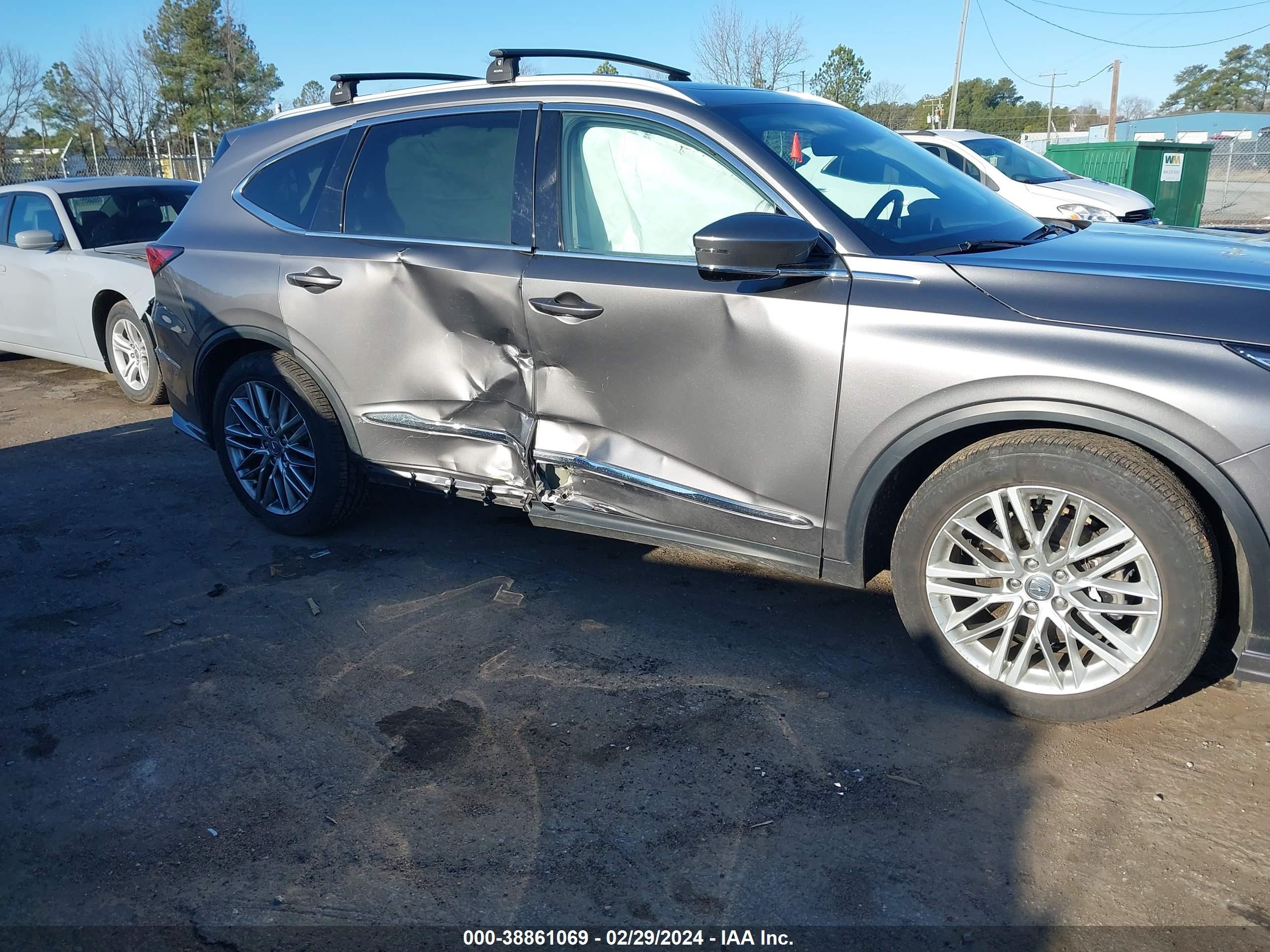 Photo 5 VIN: 5J8YE1H81NL011617 - ACURA MDX 