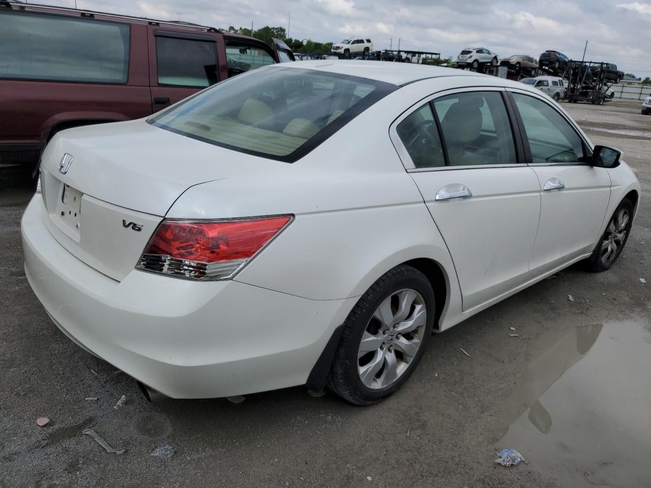 Photo 2 VIN: 5KBCP36819B001715 - HONDA ACCORD 