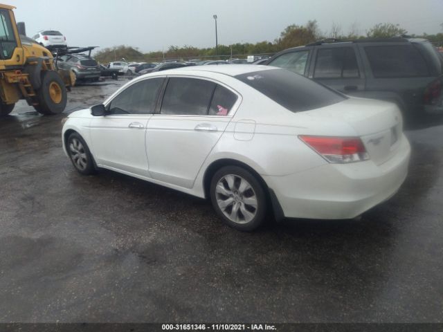 Photo 2 VIN: 5KBCP3F80AB011222 - HONDA ACCORD SDN 