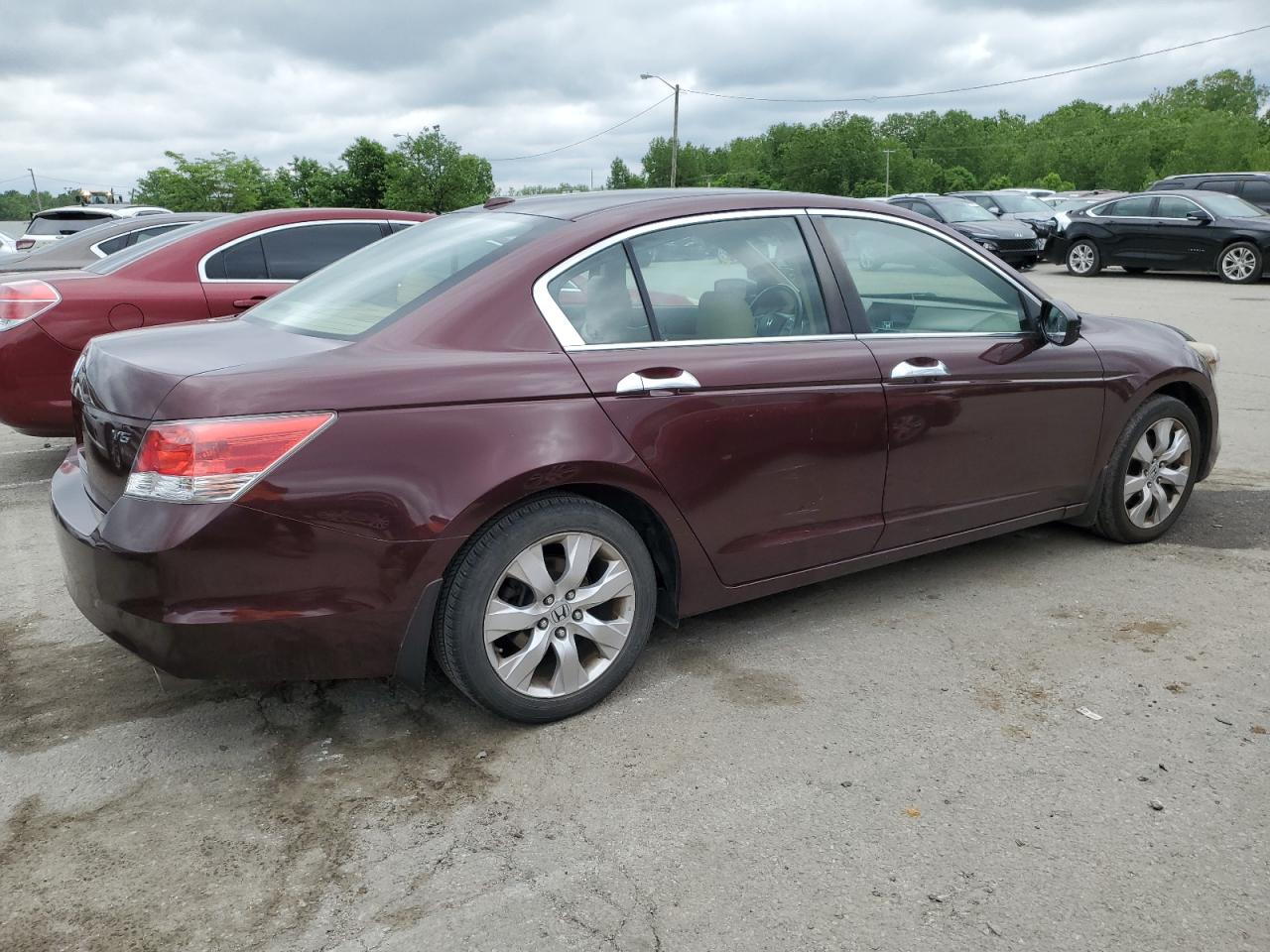 Photo 2 VIN: 5KBCP3F81AB007437 - HONDA ACCORD 