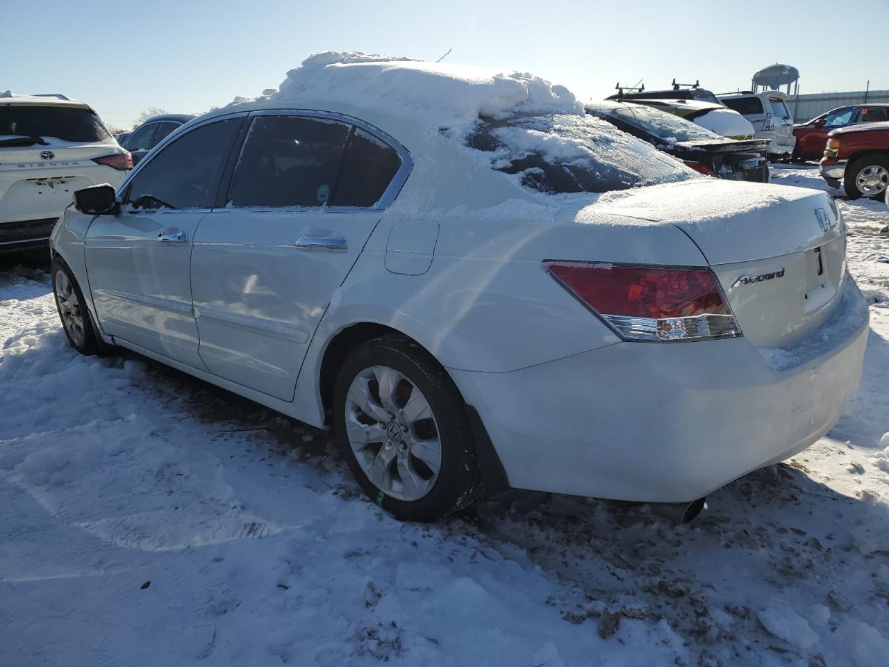 Photo 1 VIN: 5KBCP3F88AB004969 - HONDA ACCORD 