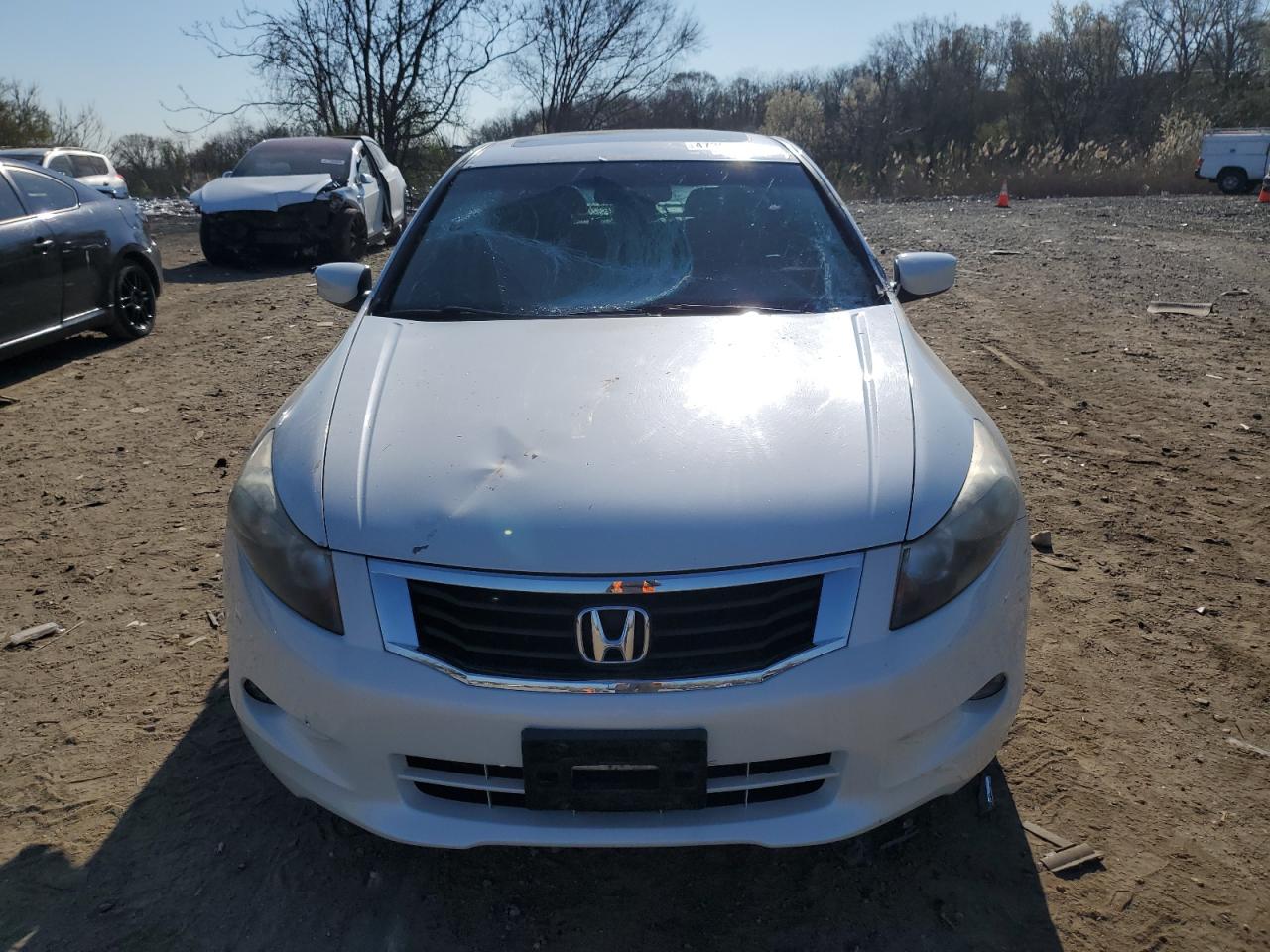 Photo 4 VIN: 5KBCP3F89AB001630 - HONDA ACCORD 