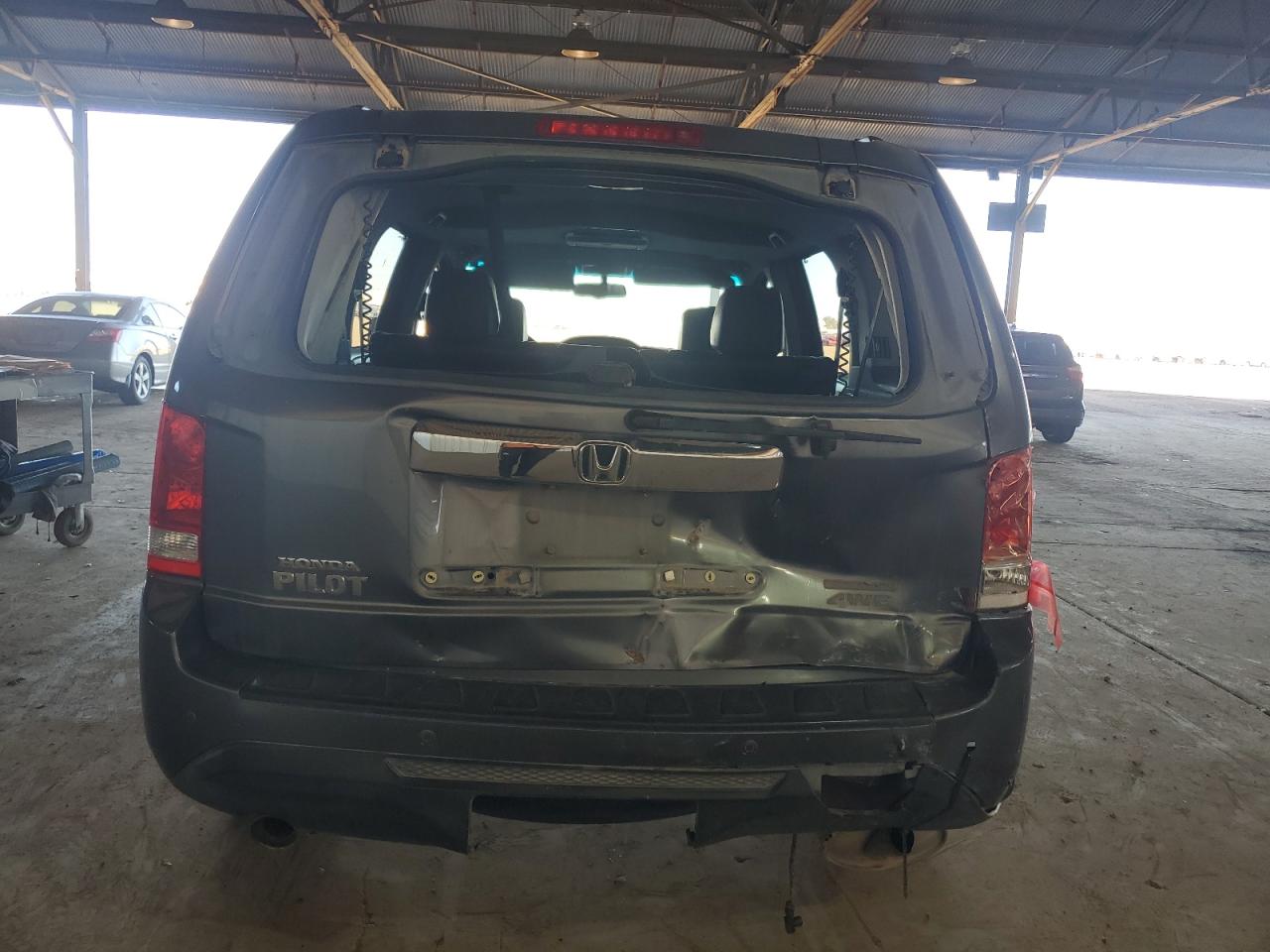 Photo 5 VIN: 5KBYF4886CB802076 - HONDA PILOT 