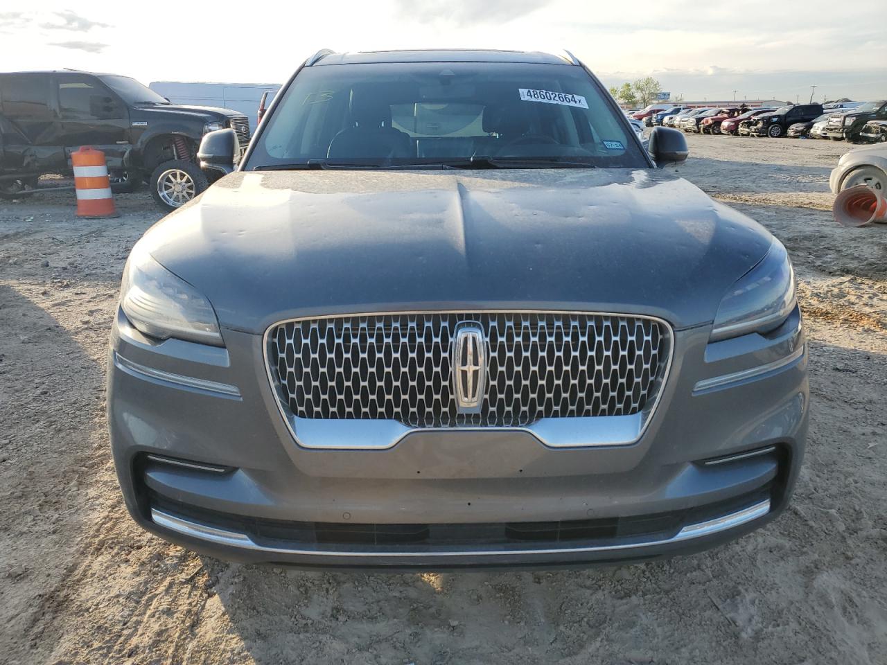 Photo 4 VIN: 5LM5J6XC4NGL05692 - LINCOLN AVIATOR 