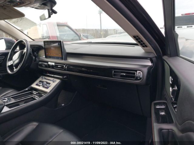 Photo 4 VIN: 5LM5J6XC8LGL23982 - LINCOLN AVIATOR 