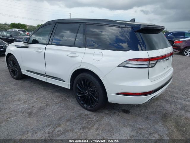 Photo 2 VIN: 5LM5J7WC1PGL17289 - LINCOLN AVIATOR 