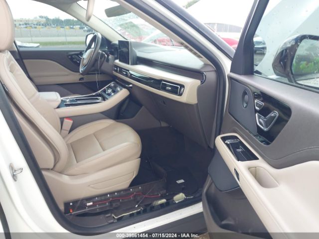 Photo 4 VIN: 5LM5J7WC1PGL17289 - LINCOLN AVIATOR 