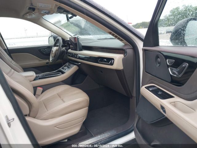 Photo 4 VIN: 5LM5J7WC4LGL01730 - LINCOLN AVIATOR 