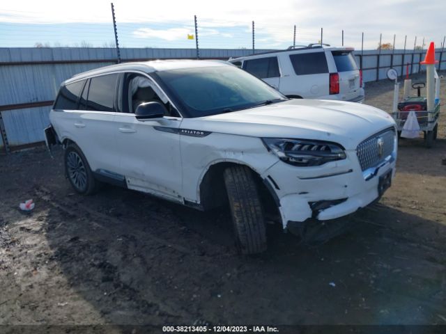 Photo 0 VIN: 5LM5J7WC4LGL37711 - LINCOLN AVIATOR 