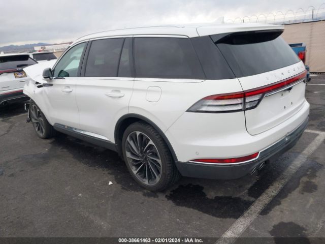 Photo 2 VIN: 5LM5J7WC5NGL10570 - LINCOLN AVIATOR 